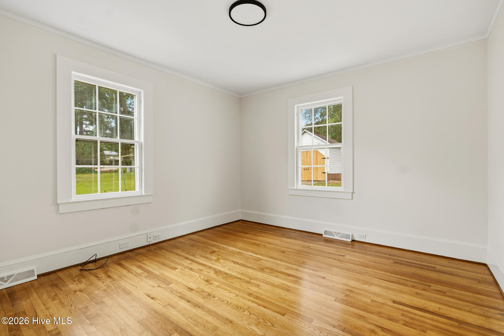 1118 Ann Street Property Photo 20