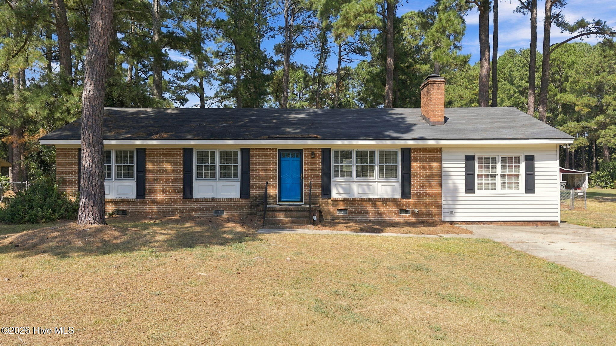 3007 Anderson Road N Property Photo 1