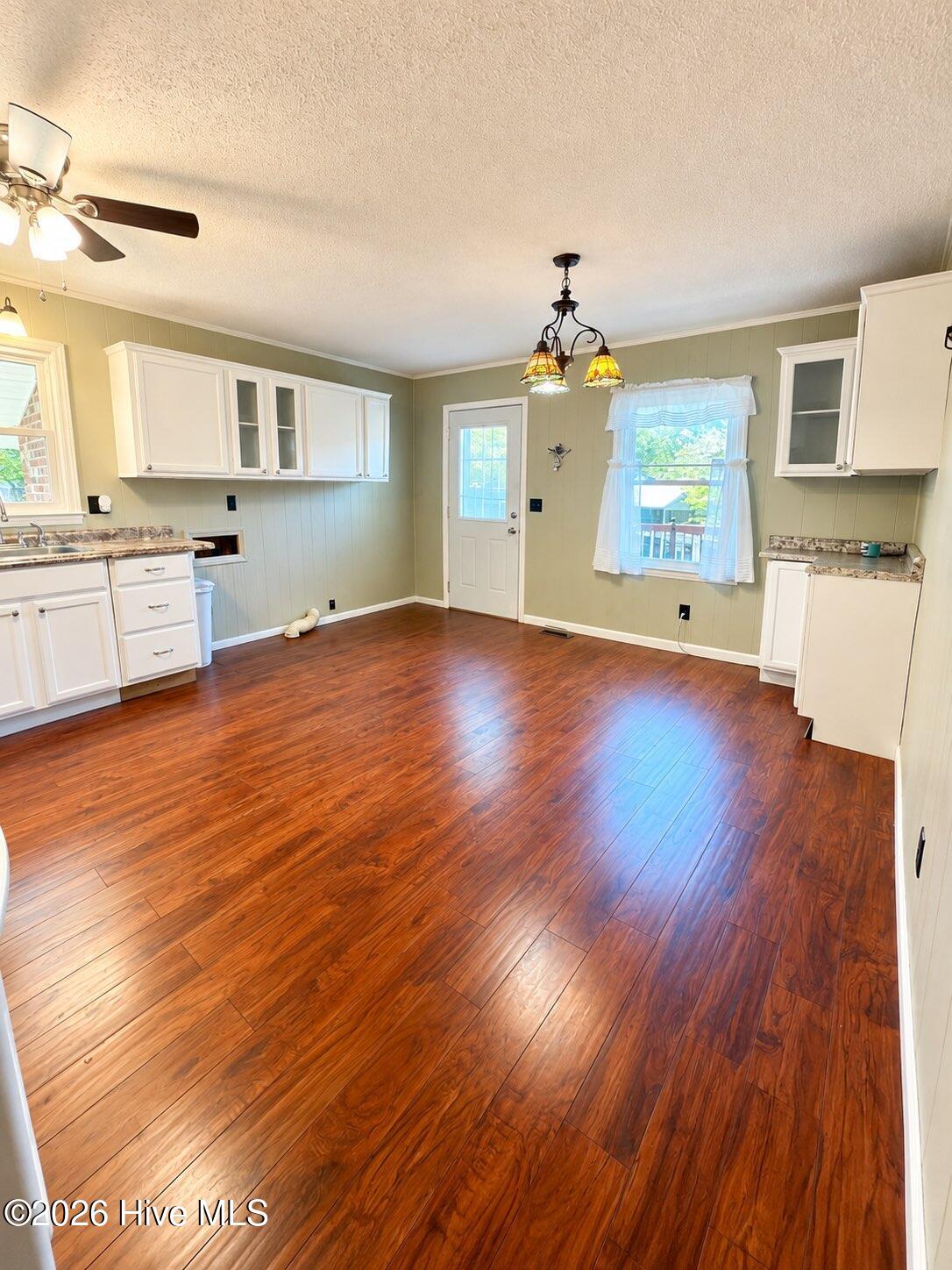 355 Vern Street Property Photo 3