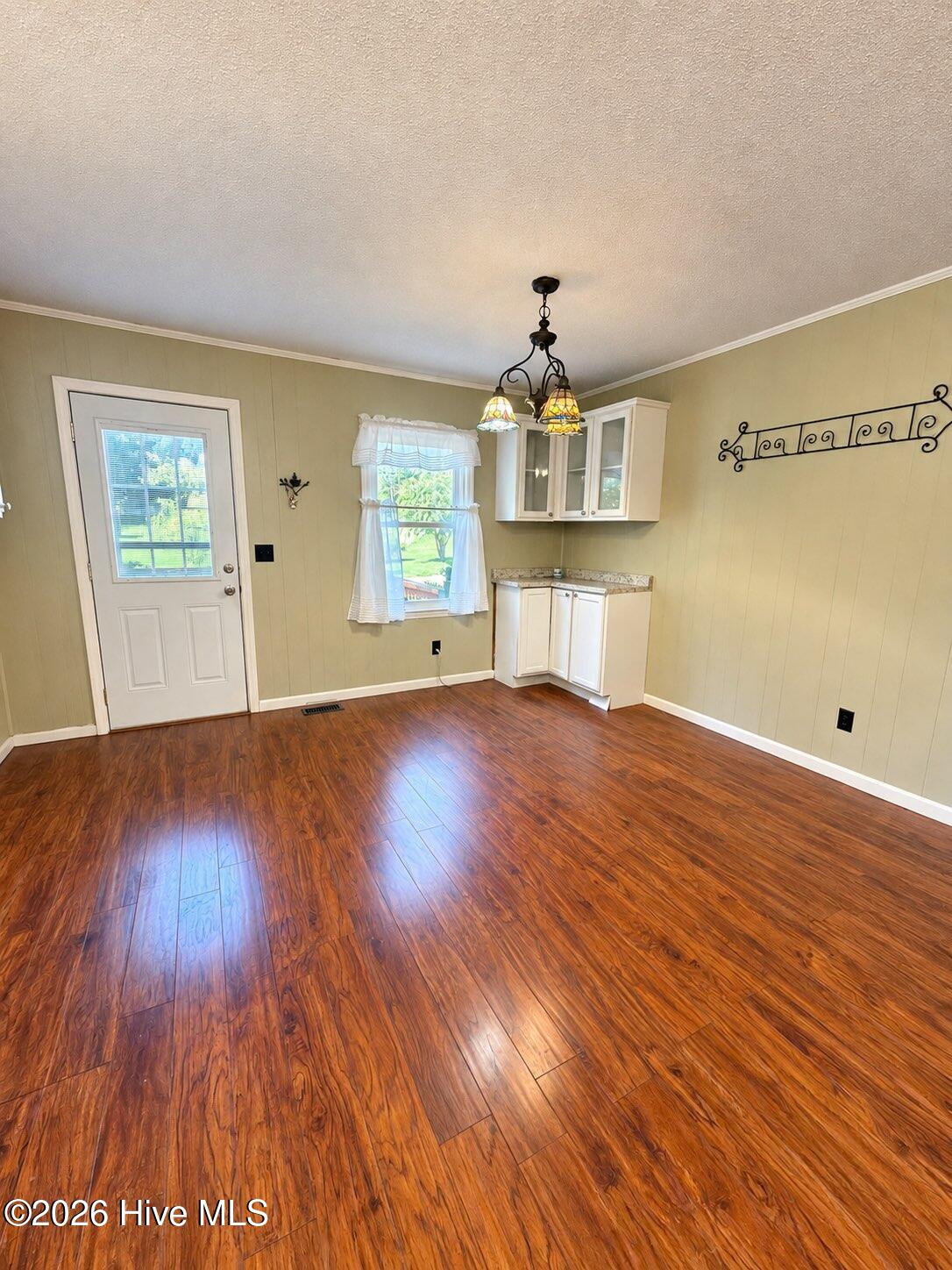 355 Vern Street Property Photo 5