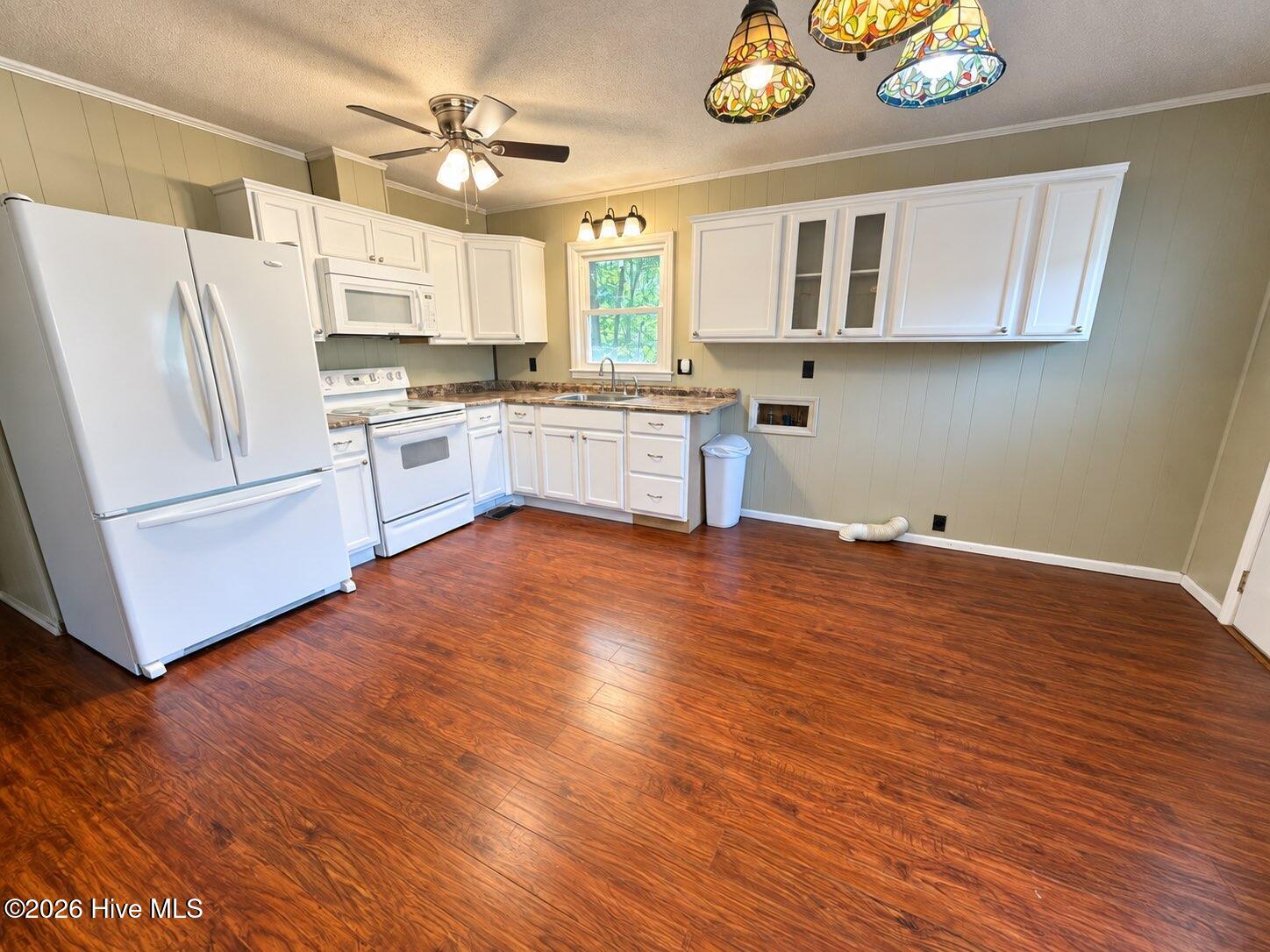 355 Vern Street Property Photo 6