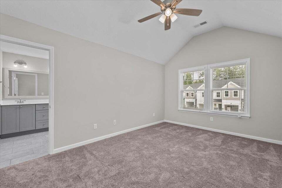 216 Linsmore Avenue Property Photo 7