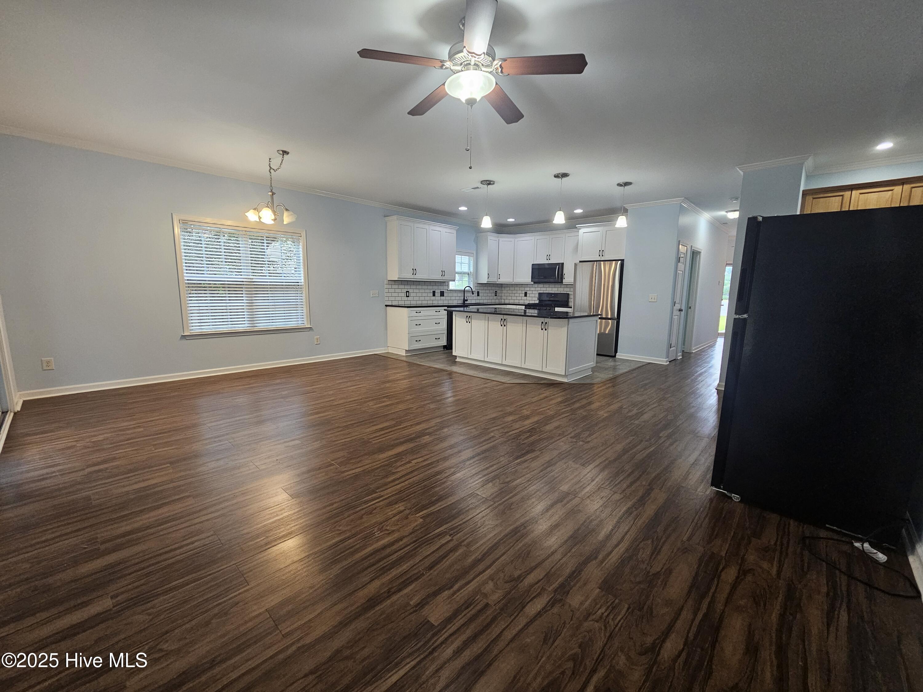 109 Penquin Place Property Photo 3