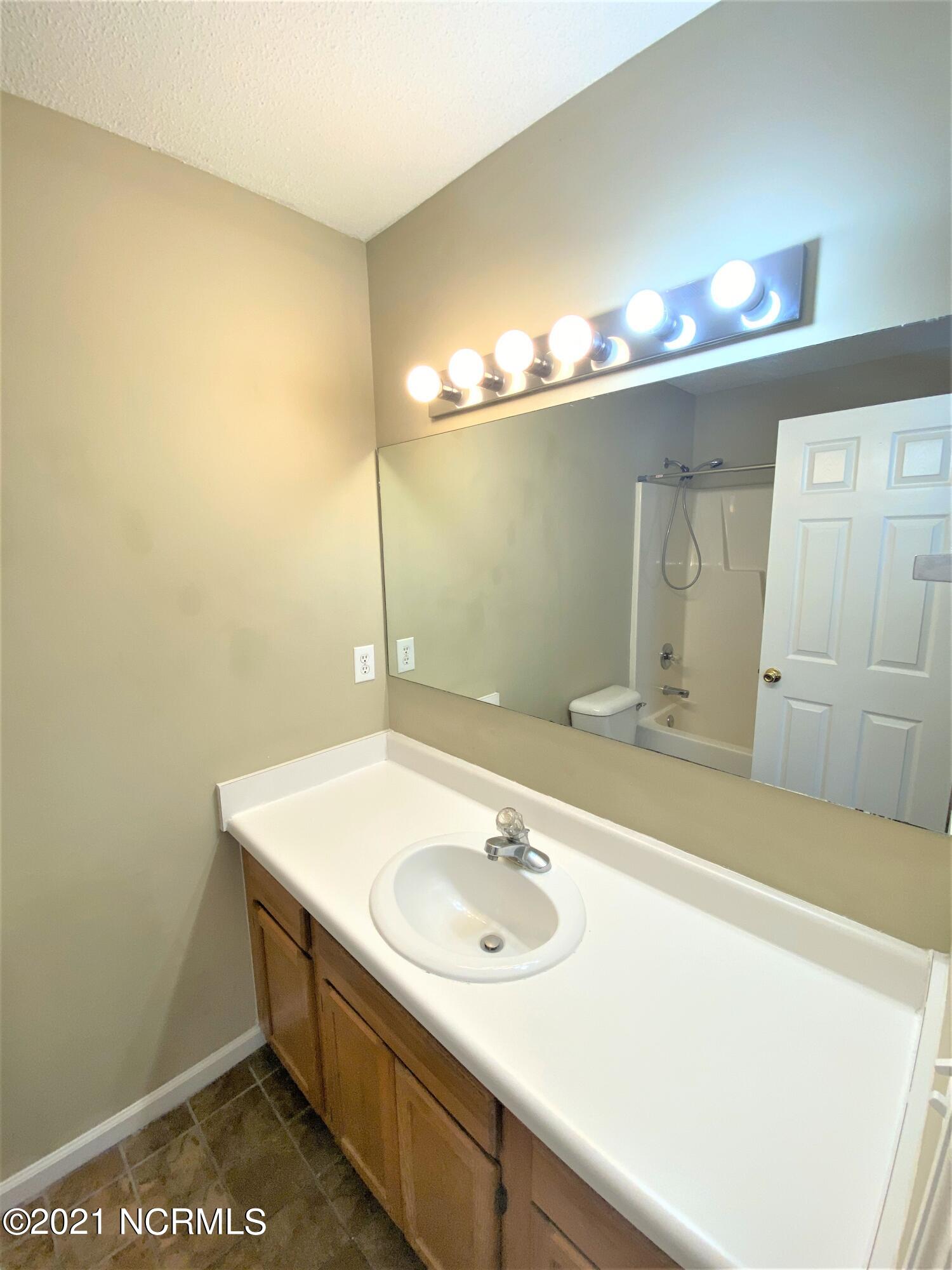 201 Faison Lane Property Photo 9