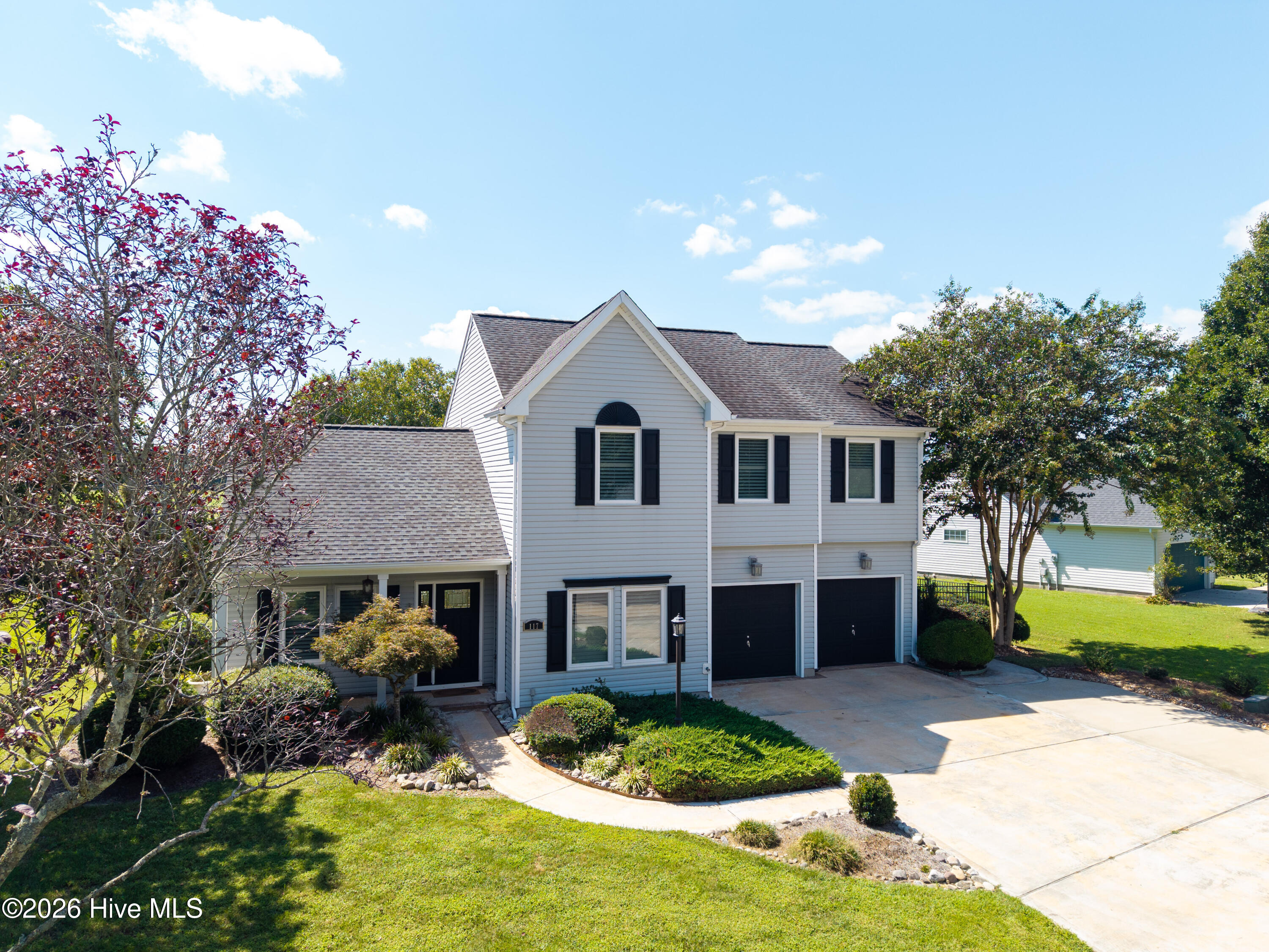 117 Green View Road Property Photo 2