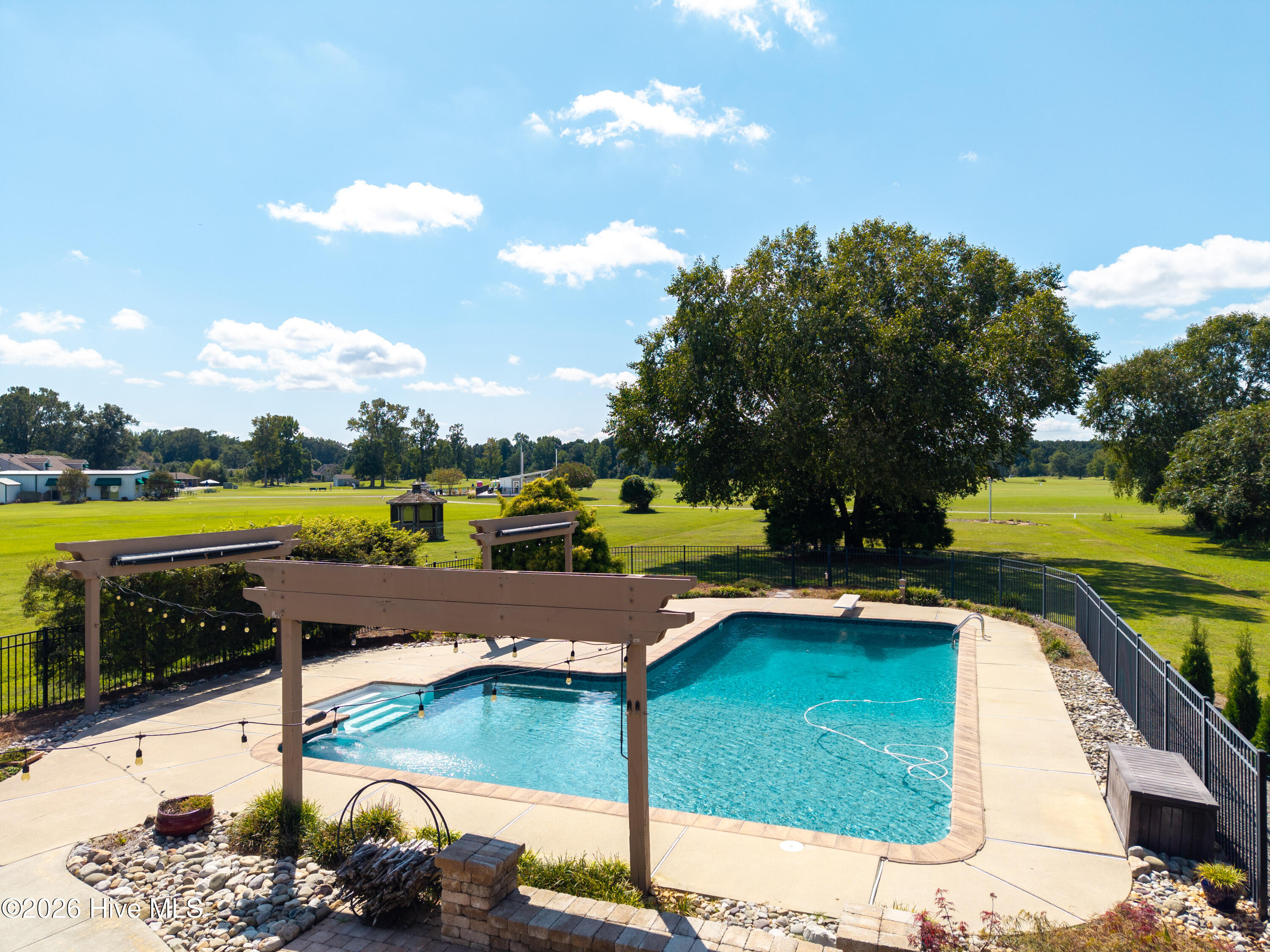 117 Green View Road Property Photo 49