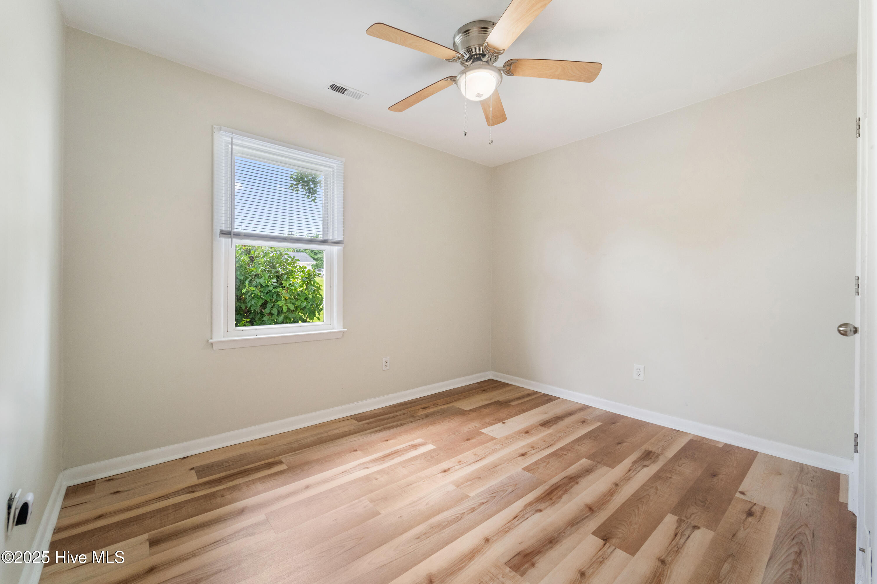 1036 Birchwood Lane Property Photo 11