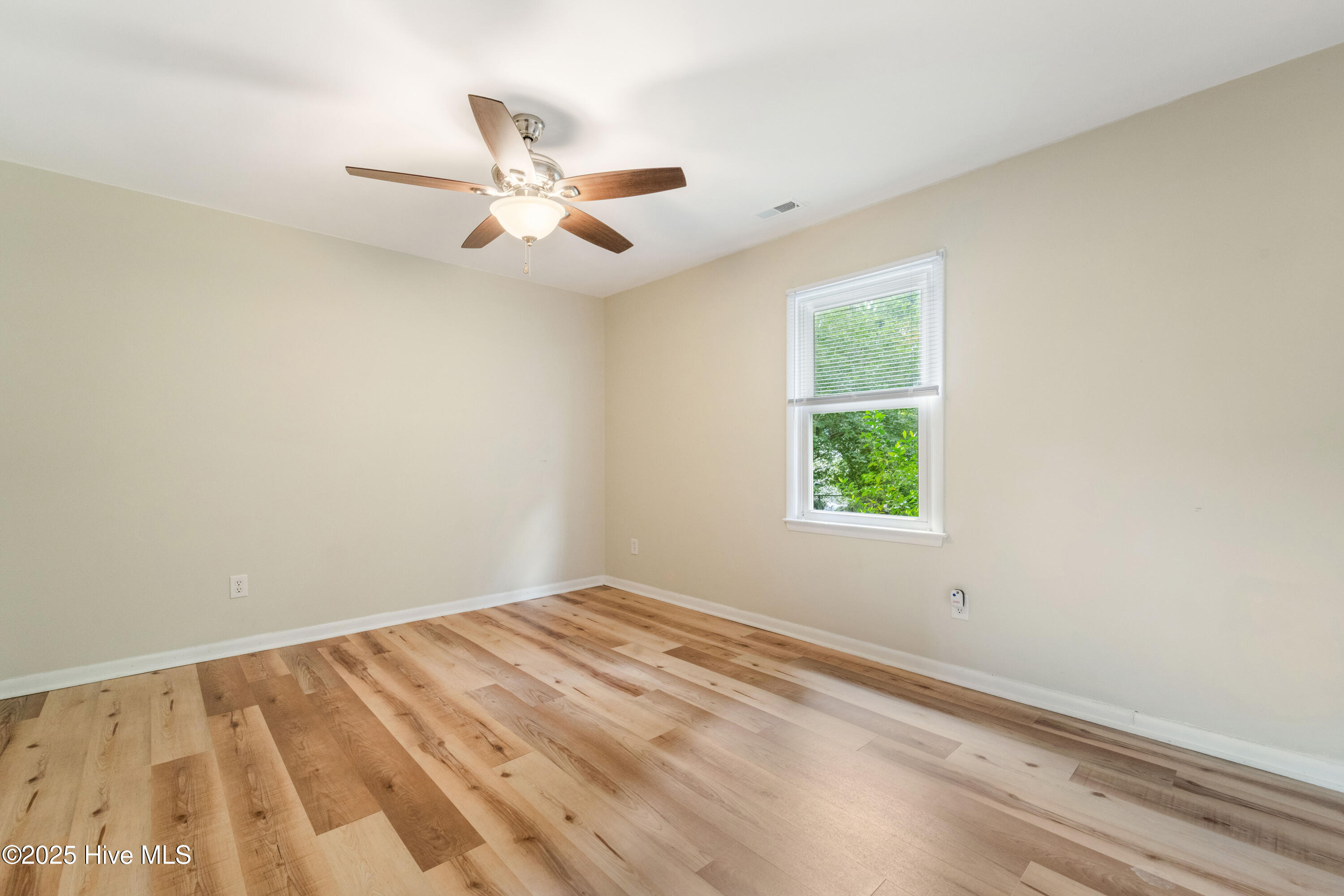 1036 Birchwood Lane Property Photo 12