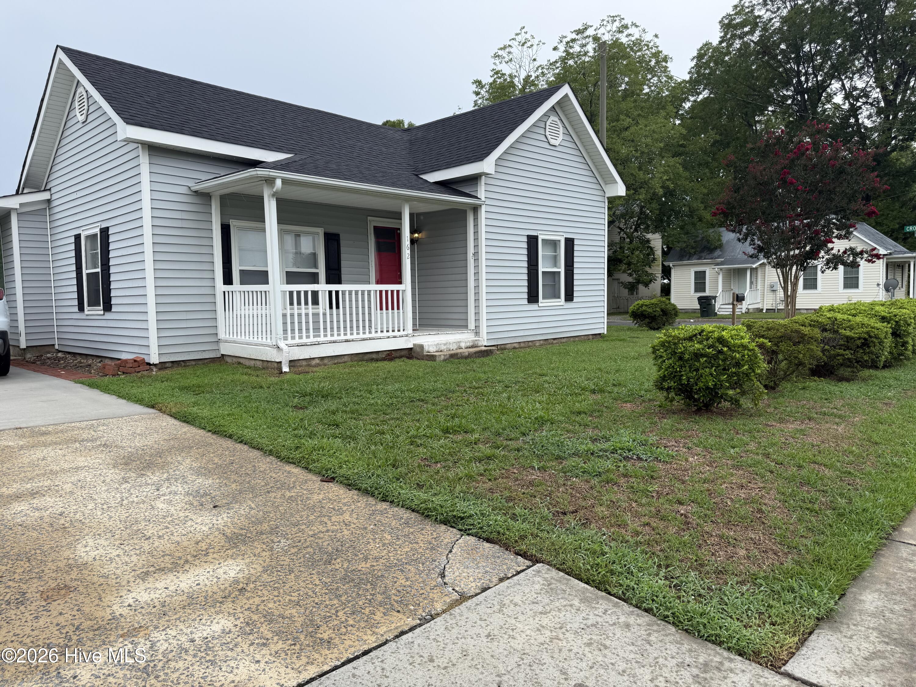 162 Main Street Property Photo 1