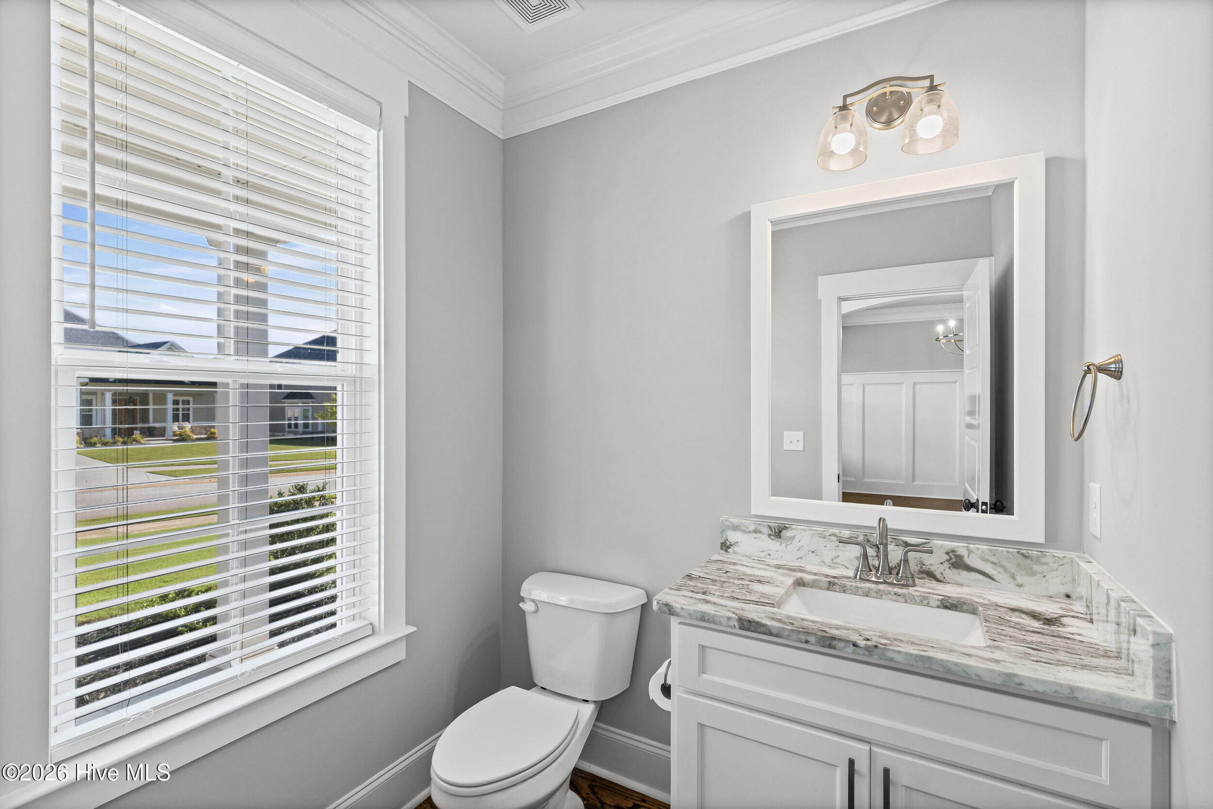 752 Nuttall Street Property Photo 19