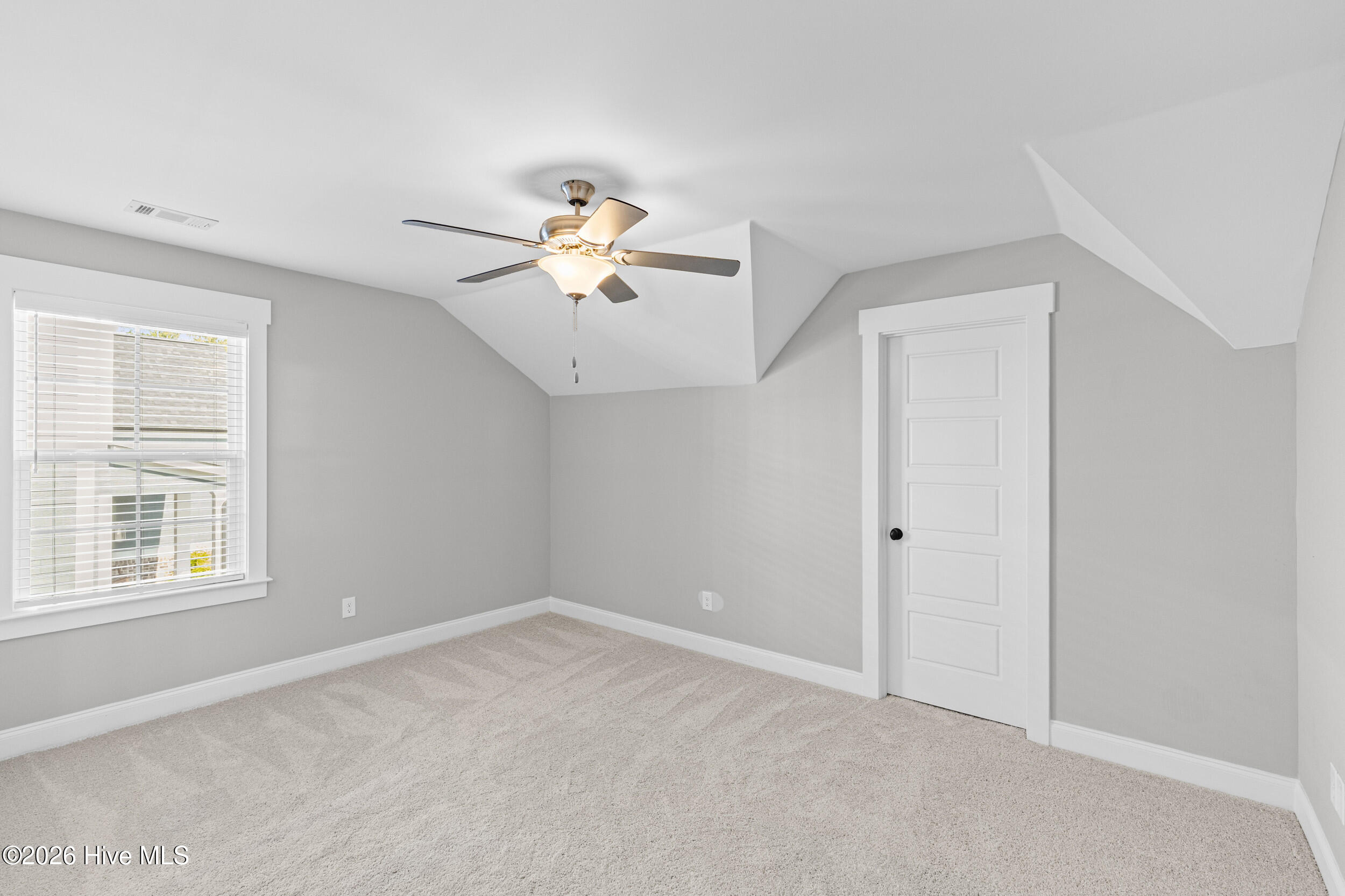 752 Nuttall Street Property Photo 29