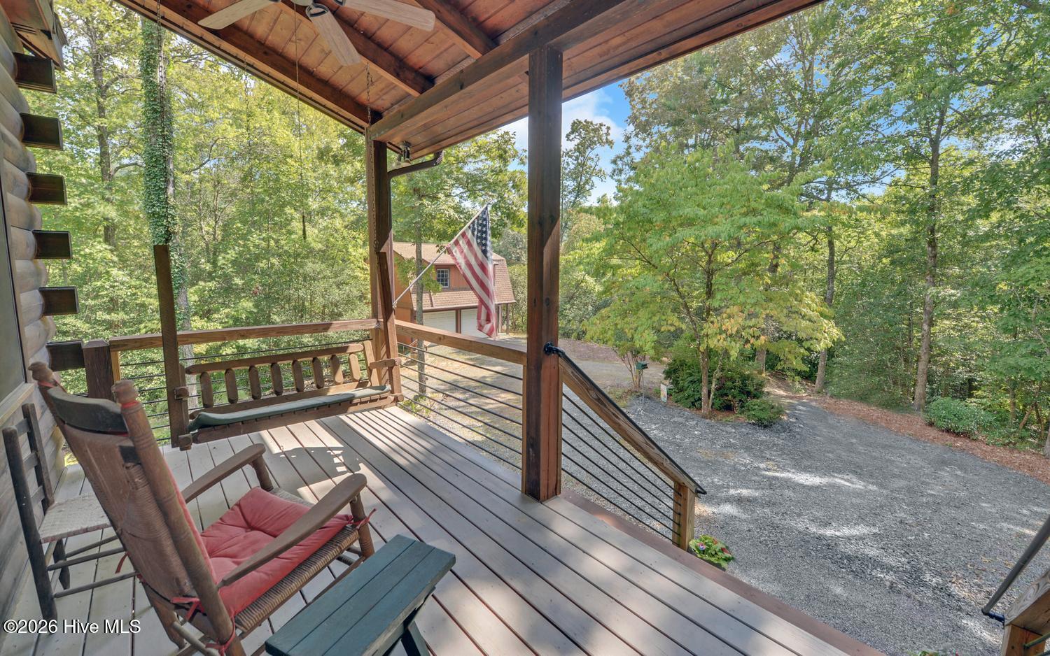 3021 Hanging Dog Road Property Photo 3