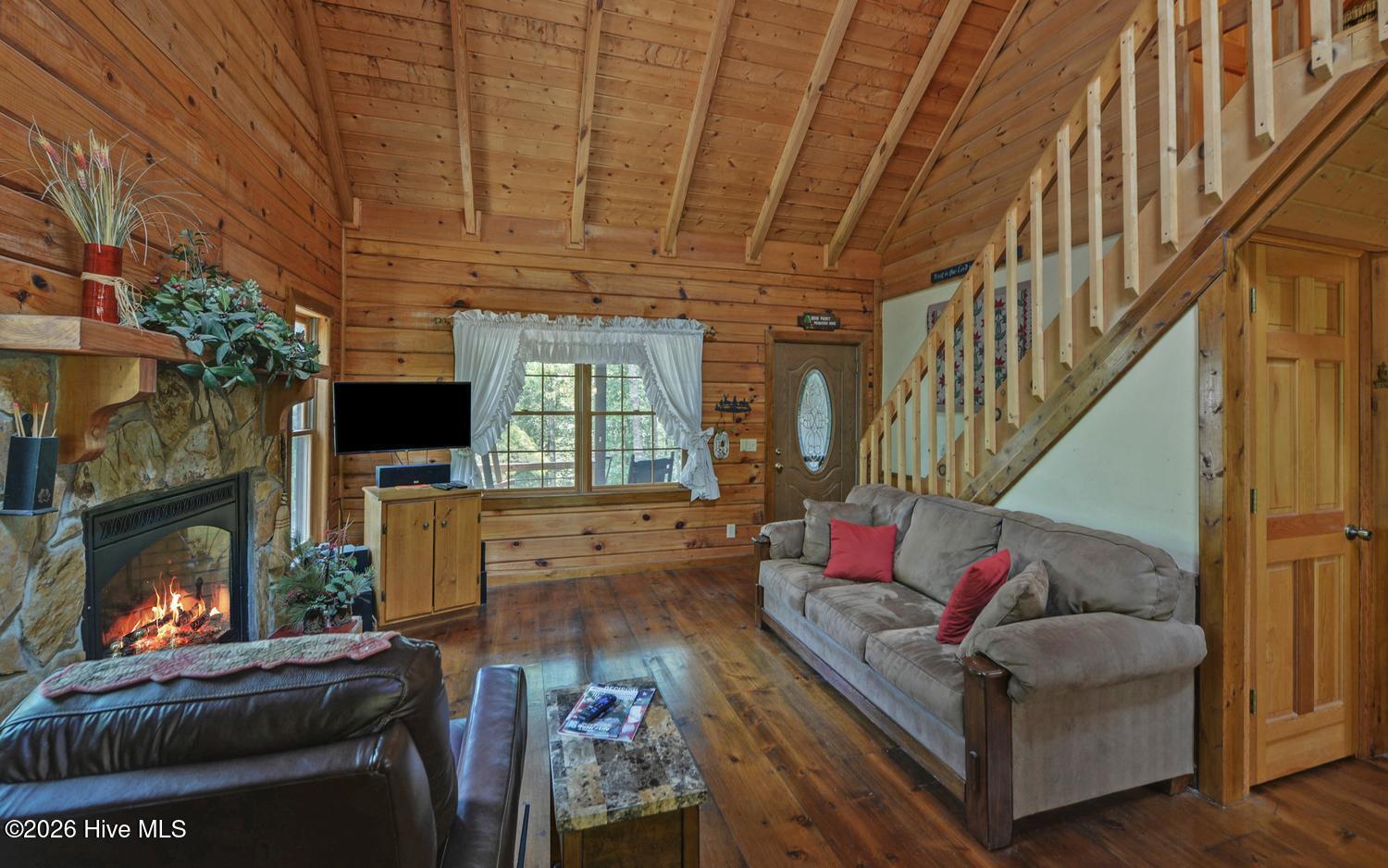 3021 Hanging Dog Road Property Photo 7