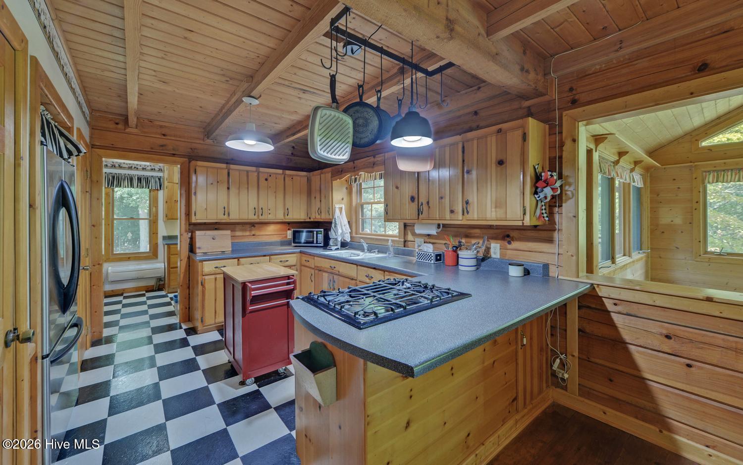 3021 Hanging Dog Road Property Photo 12