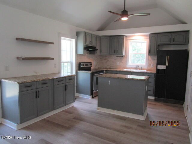 424 Louise Street Property Photo 6