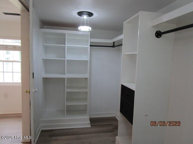 424 Louise Street Property Photo 15