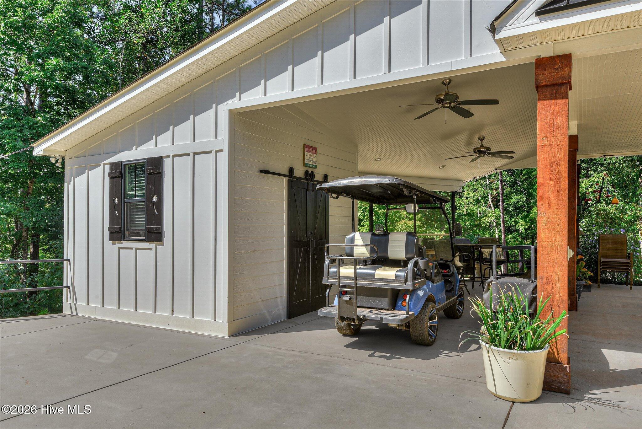 138 State Road S-33-650 Property Photo 5