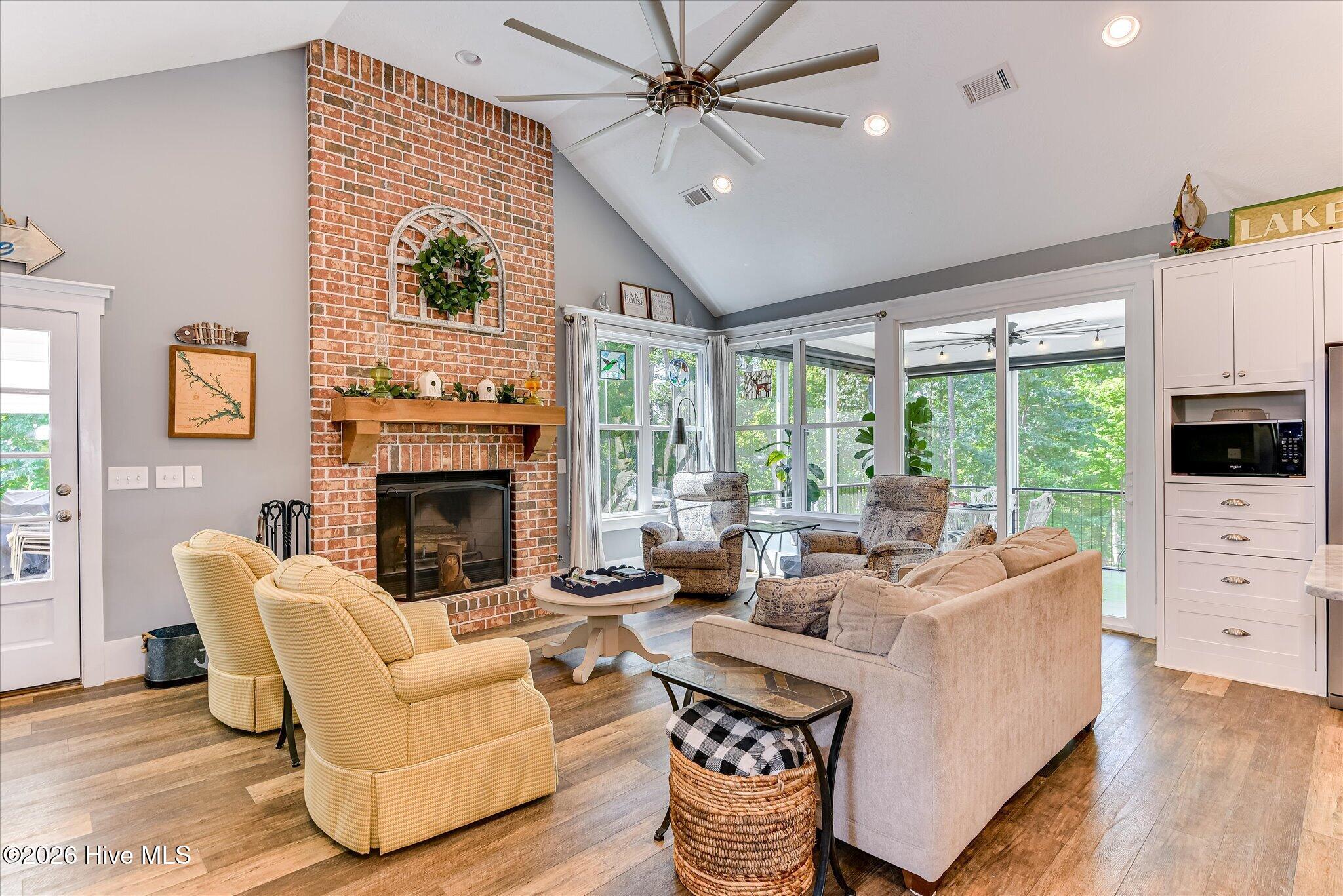 138 State Road S-33-650 Property Photo 15
