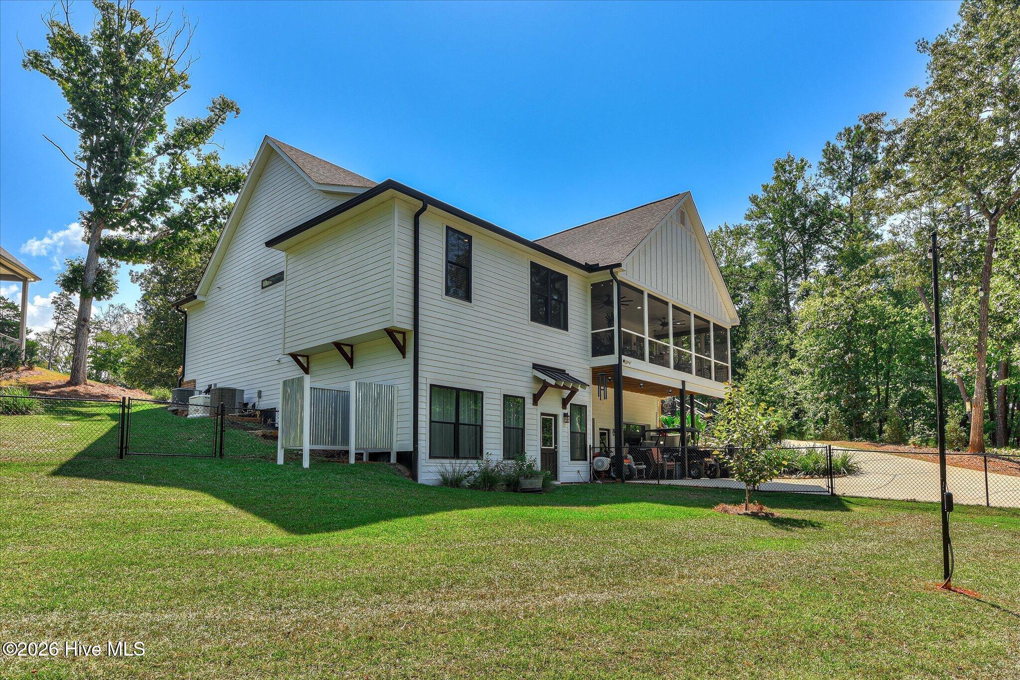 138 State Road S-33-650 Property Photo 71
