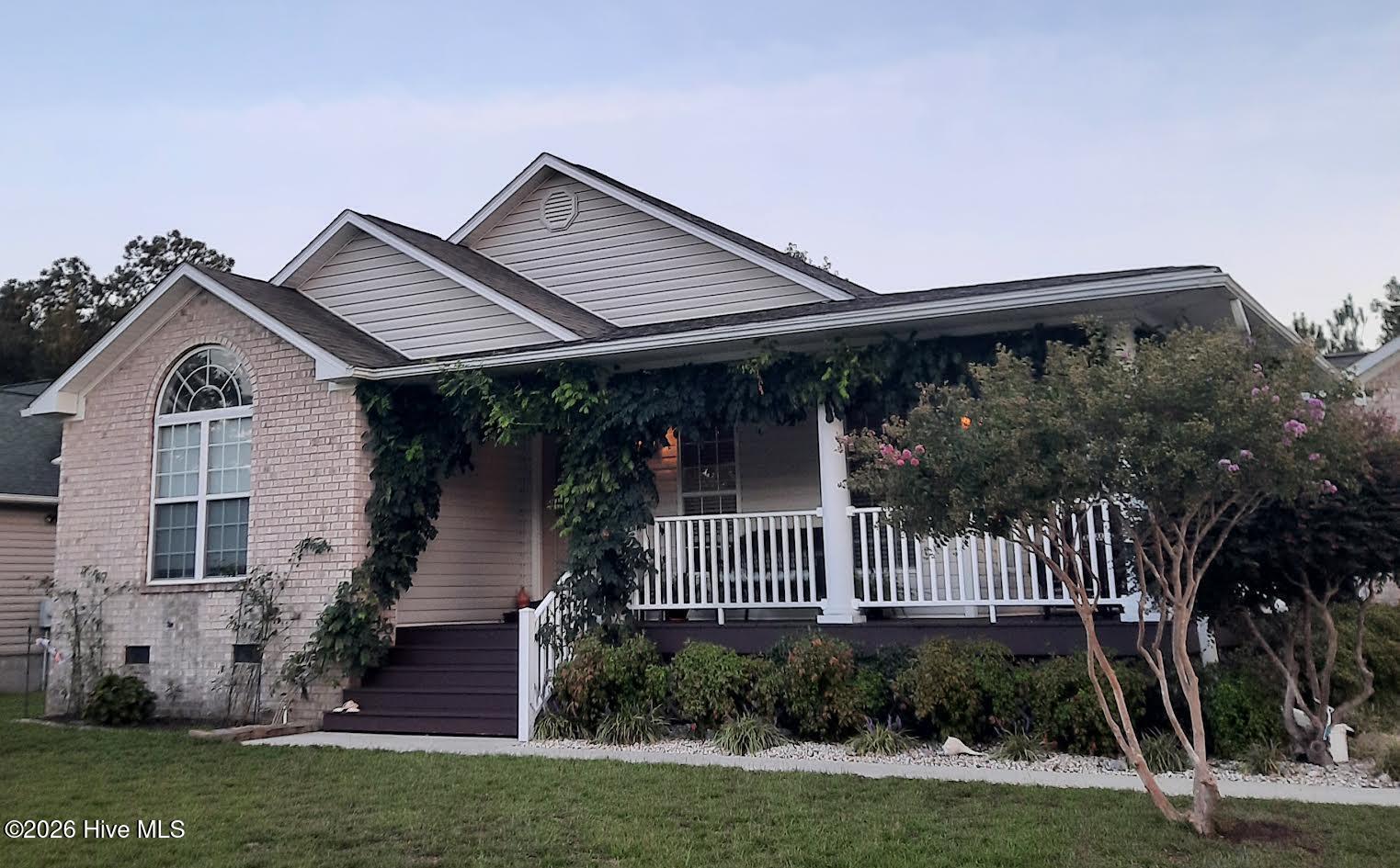227 E Ivybridge Drive Property Photo 1