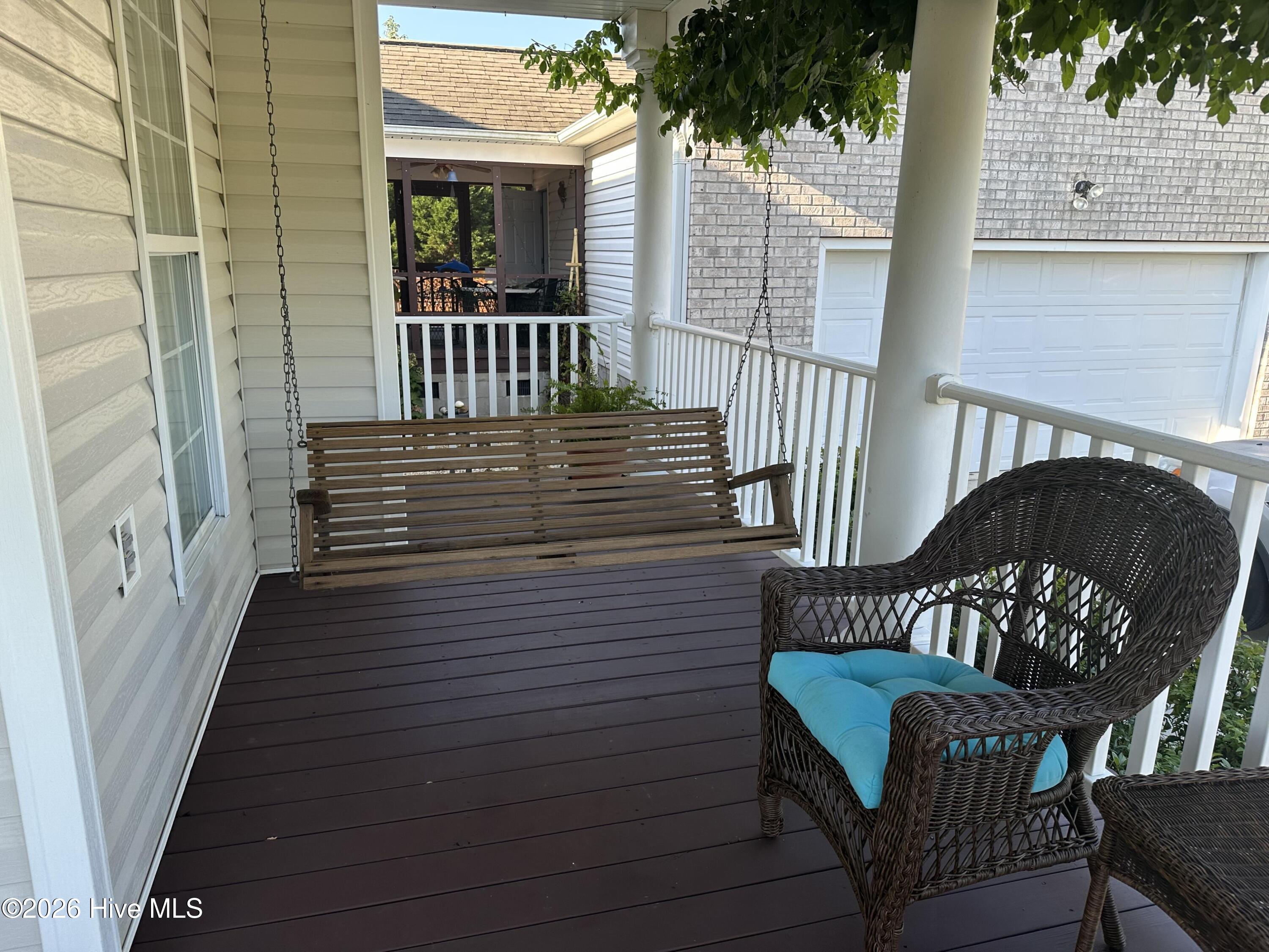 227 E Ivybridge Drive Property Photo 4