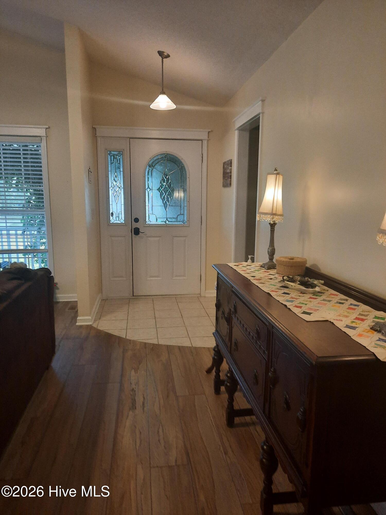 227 E Ivybridge Drive Property Photo 5