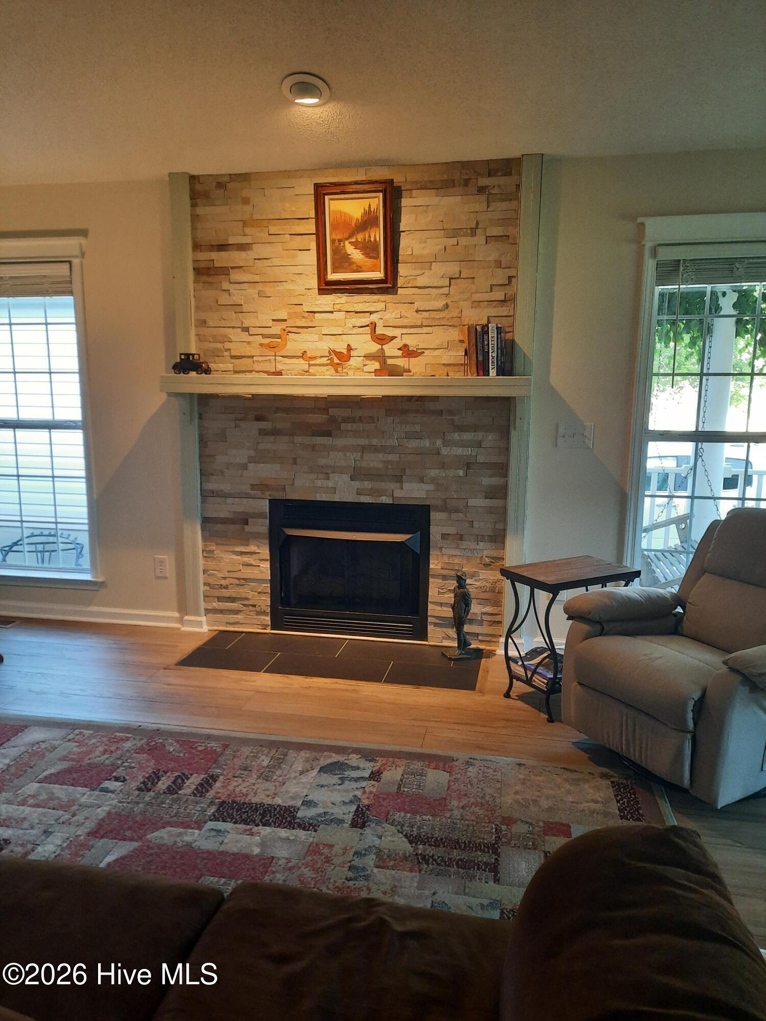 227 E Ivybridge Drive Property Photo 7