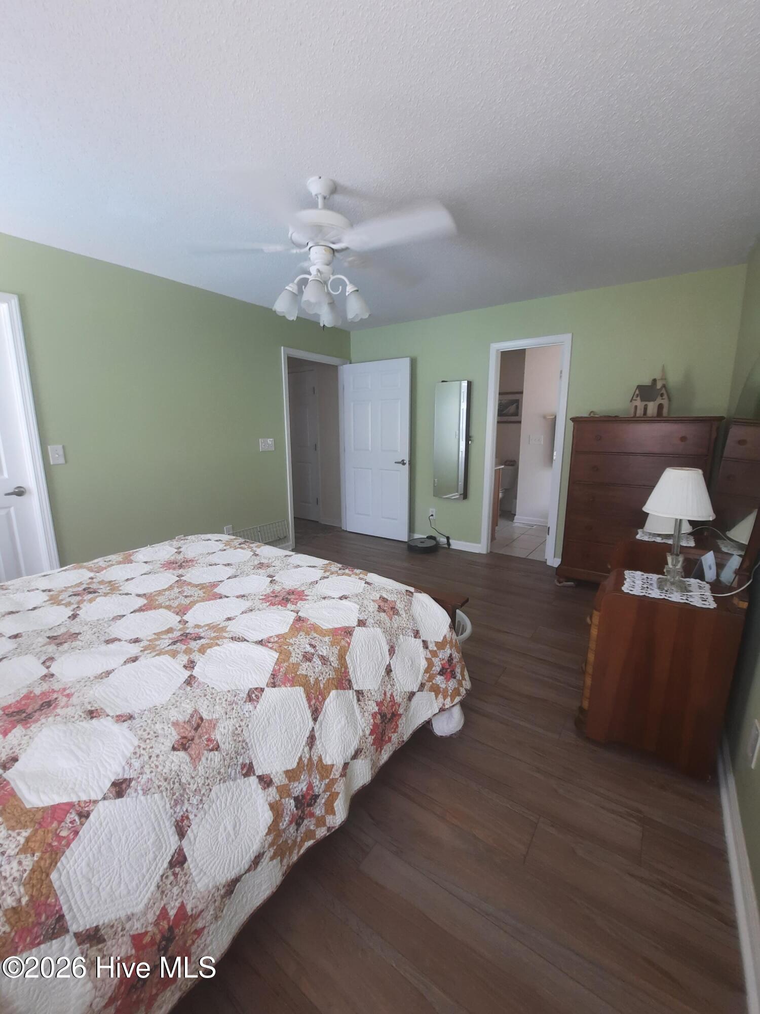 227 E Ivybridge Drive Property Photo 11