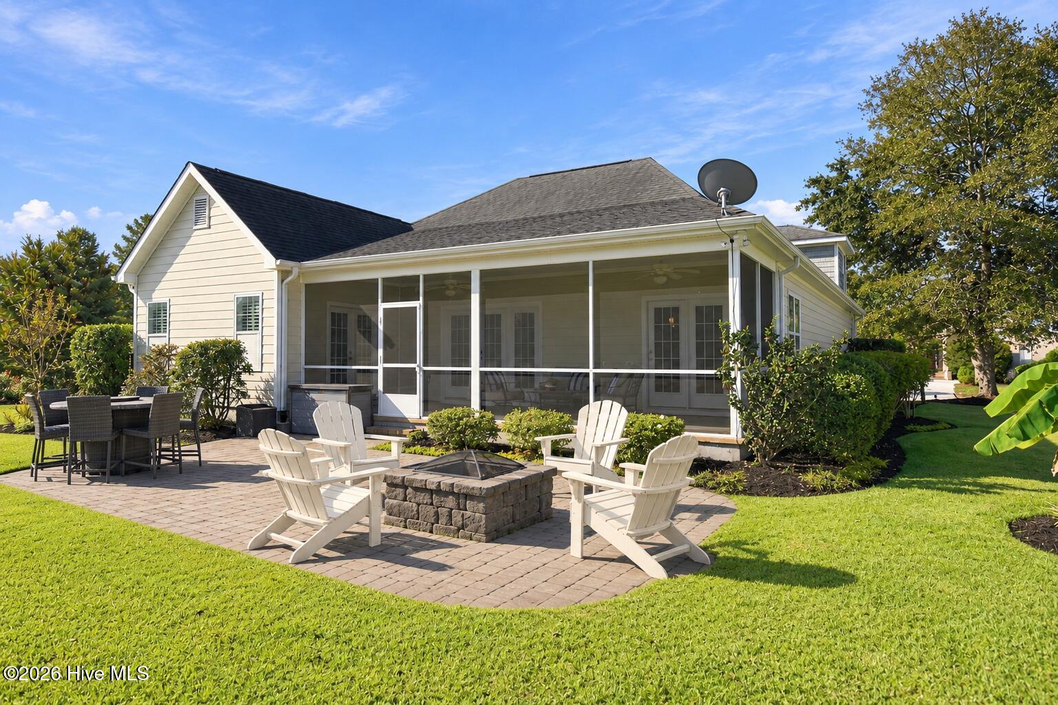 1309 Grandiflora Drive Property Photo 4