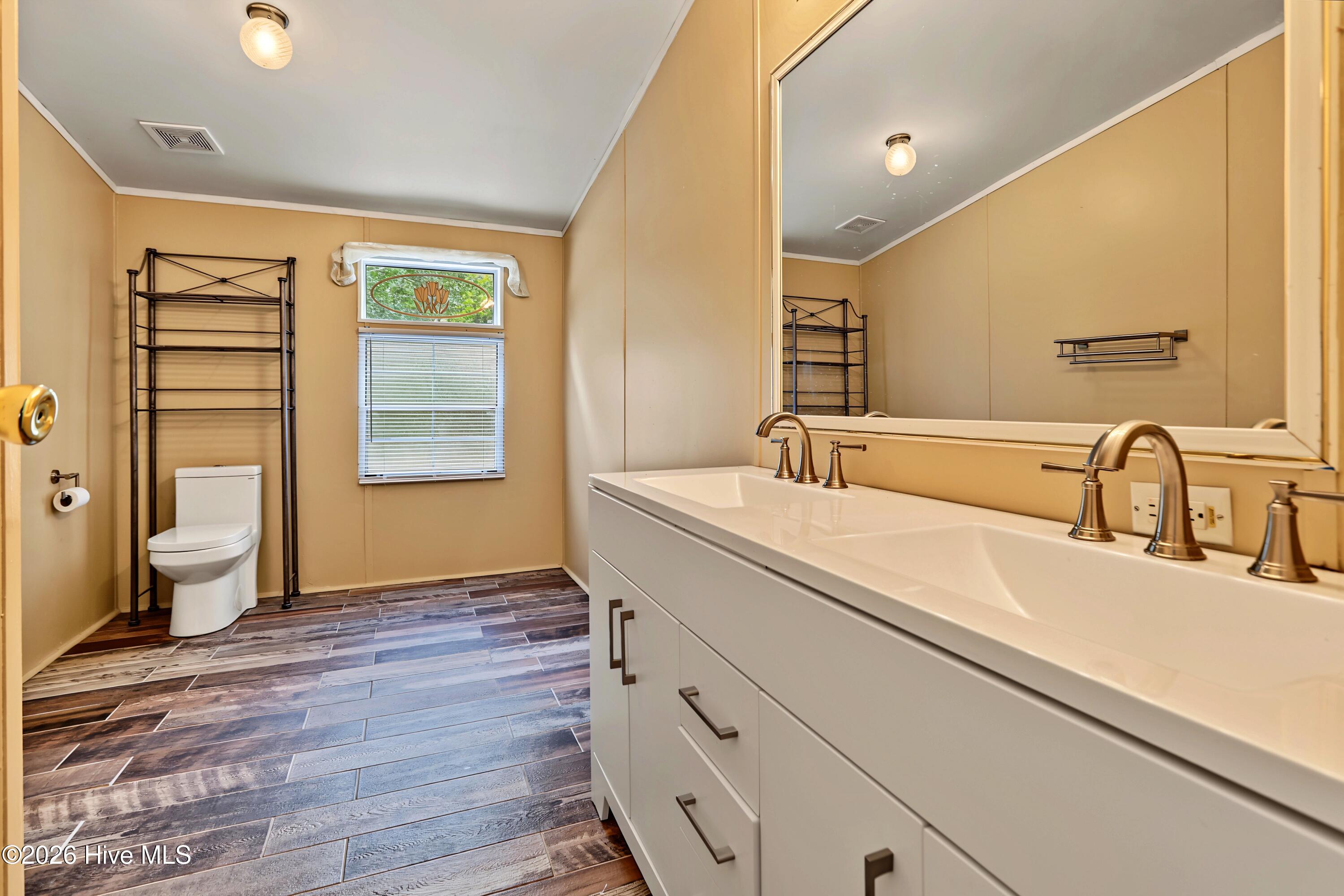 519 Mulligan Way Se Property Photo 24