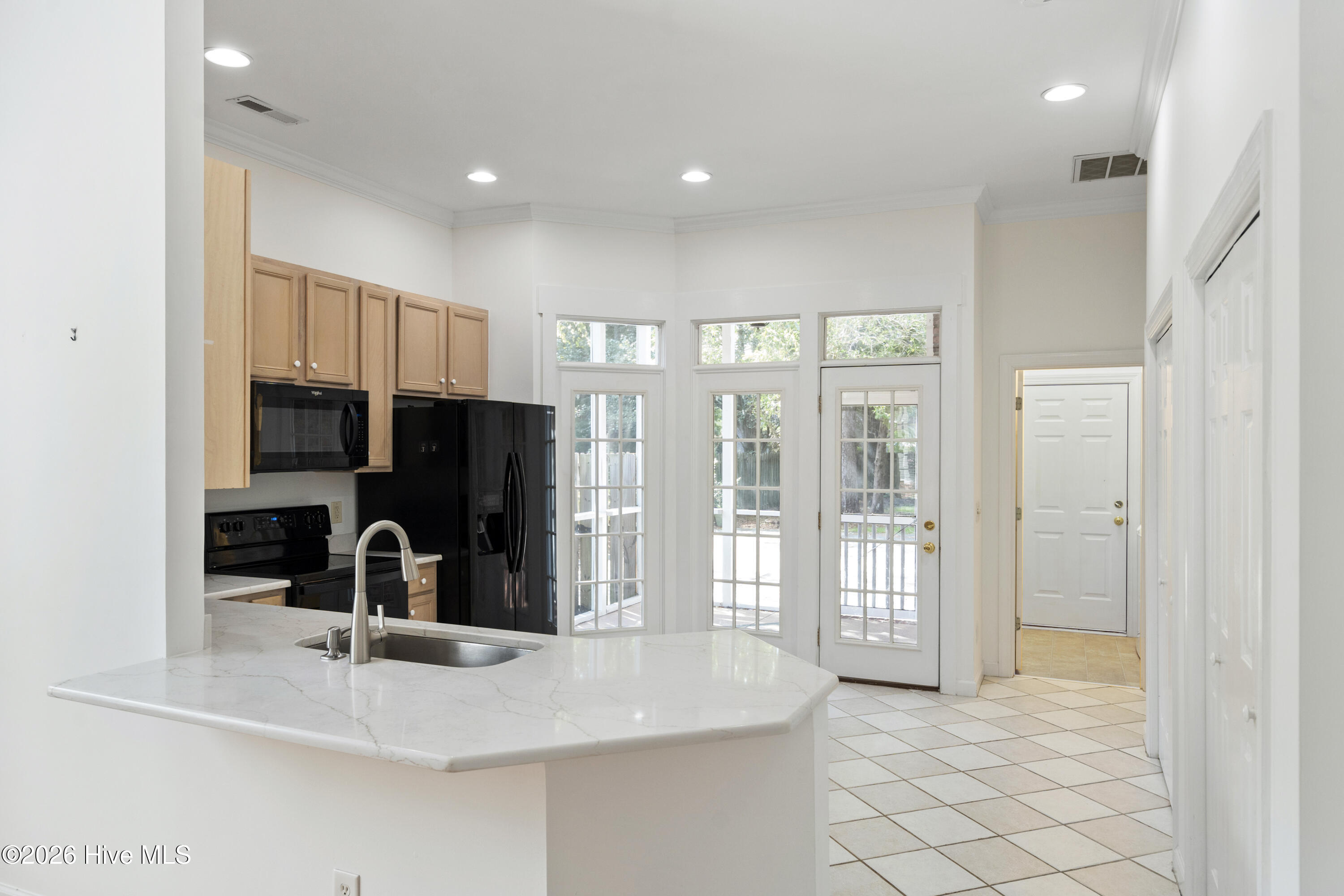 4902 Dewars Circle Property Photo 12