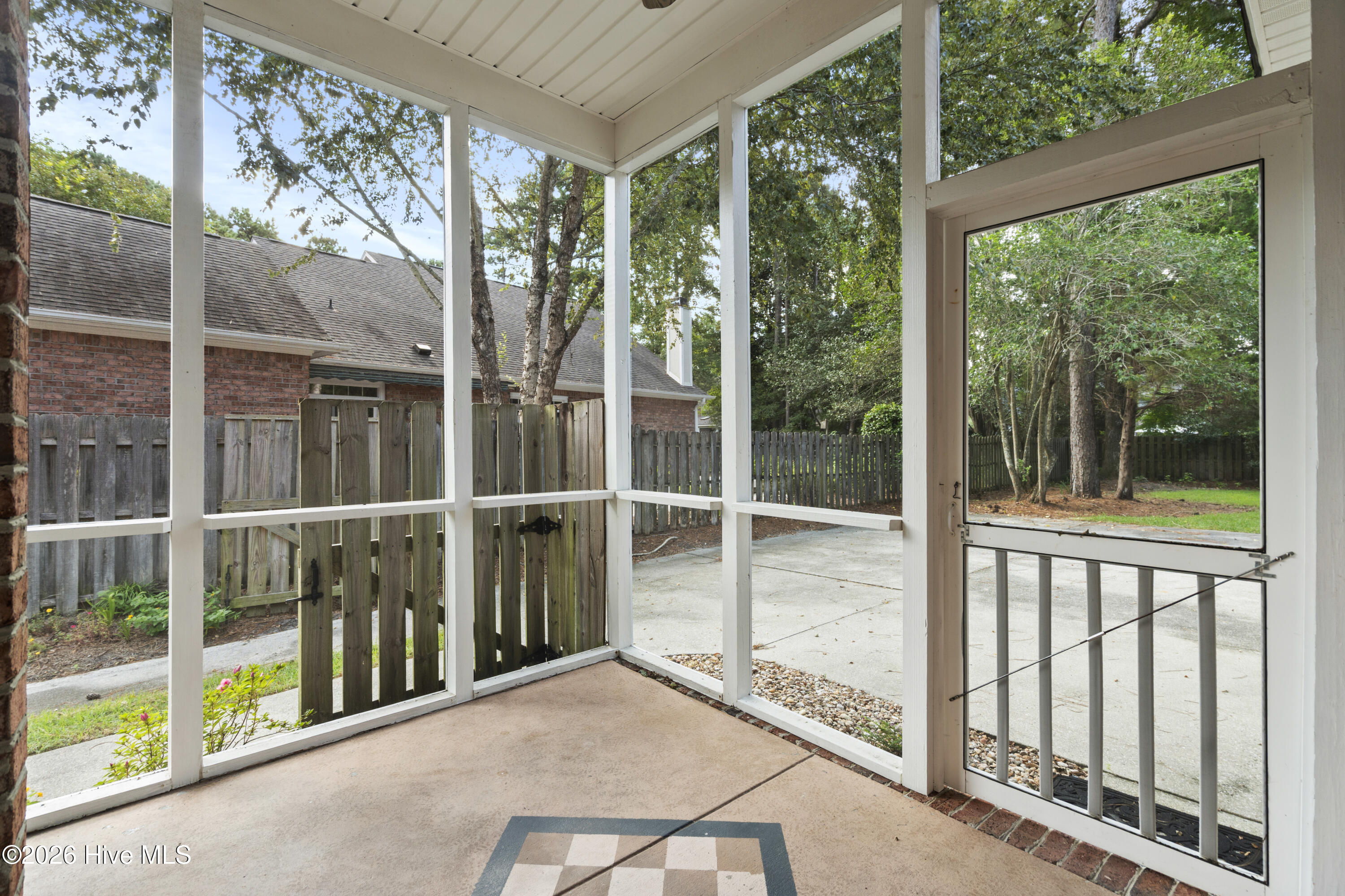4902 Dewars Circle Property Photo 15