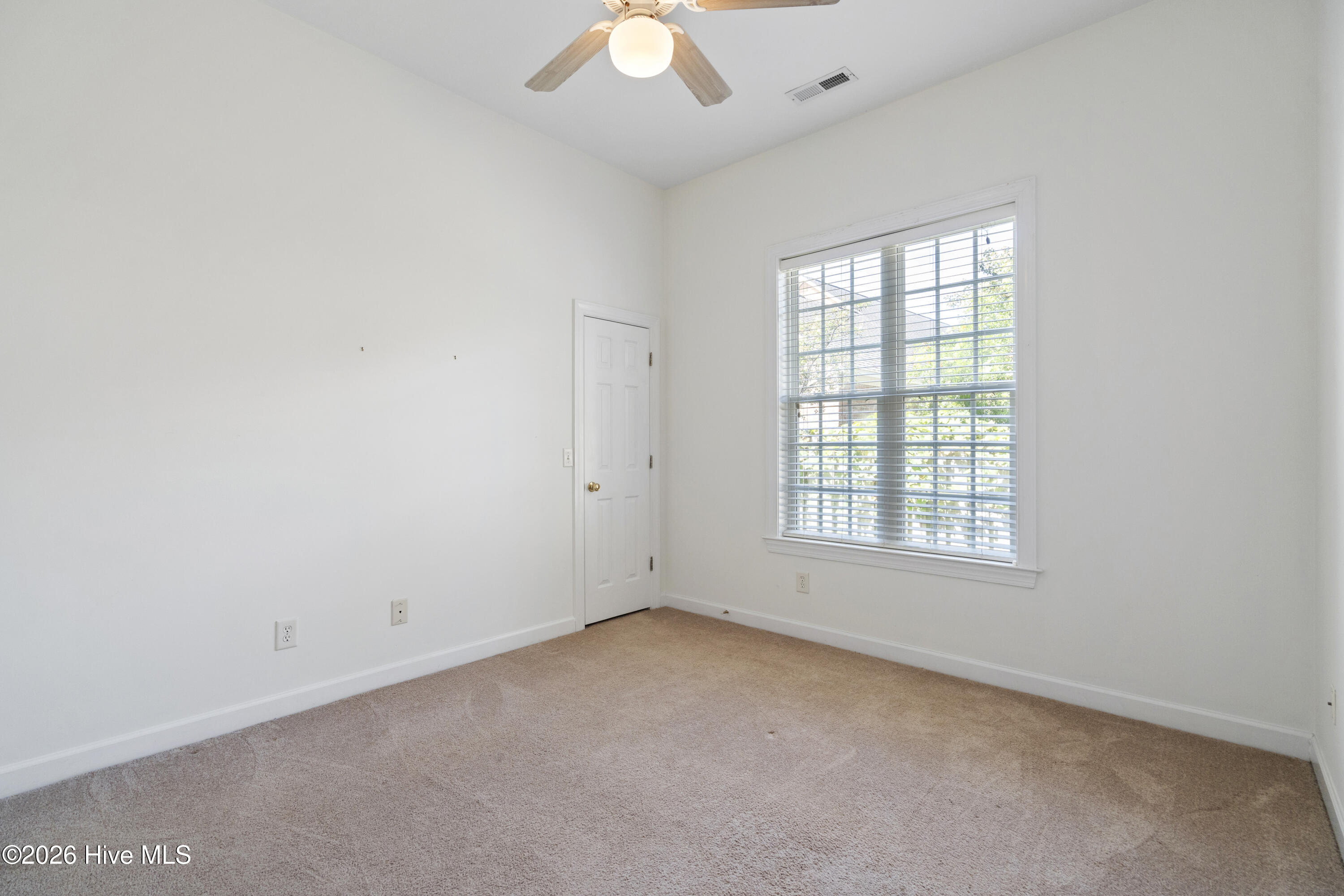 4902 Dewars Circle Property Photo 16