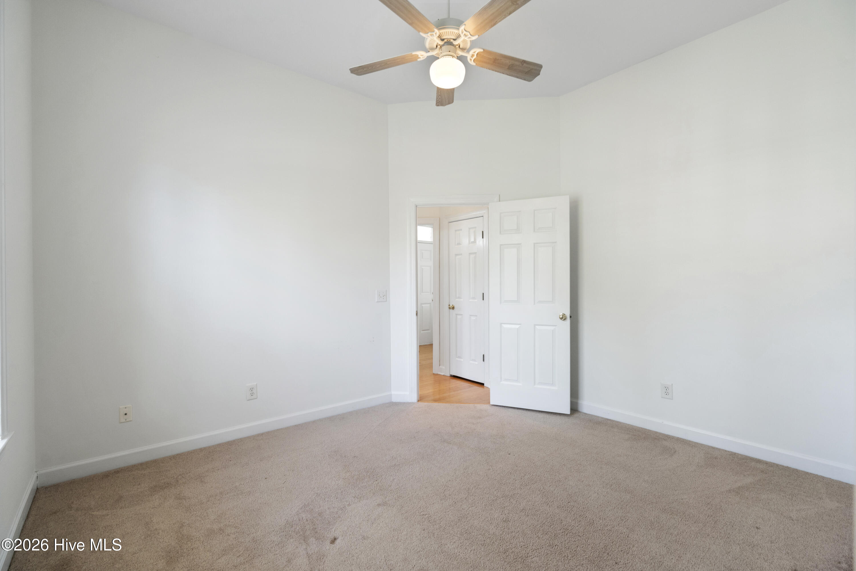 4902 Dewars Circle Property Photo 17