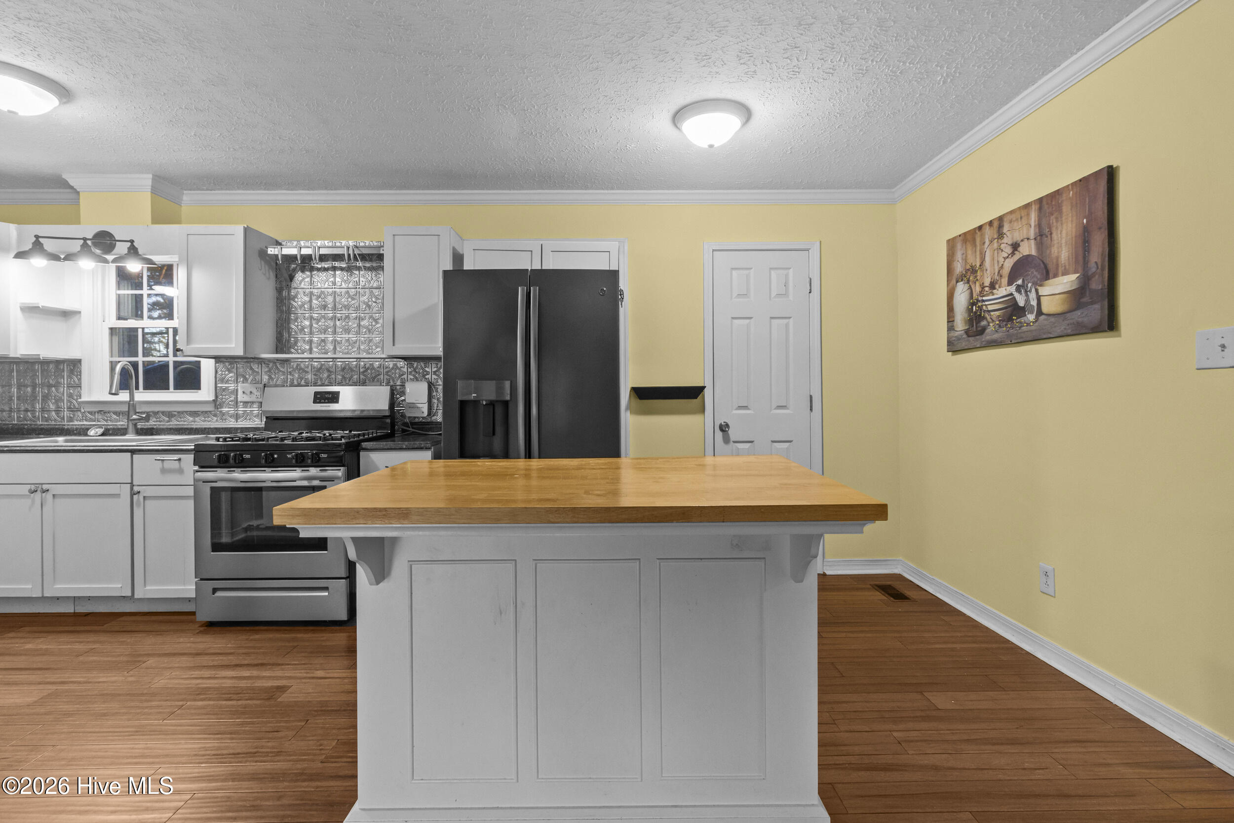 214 Manchester Road Property Photo 17