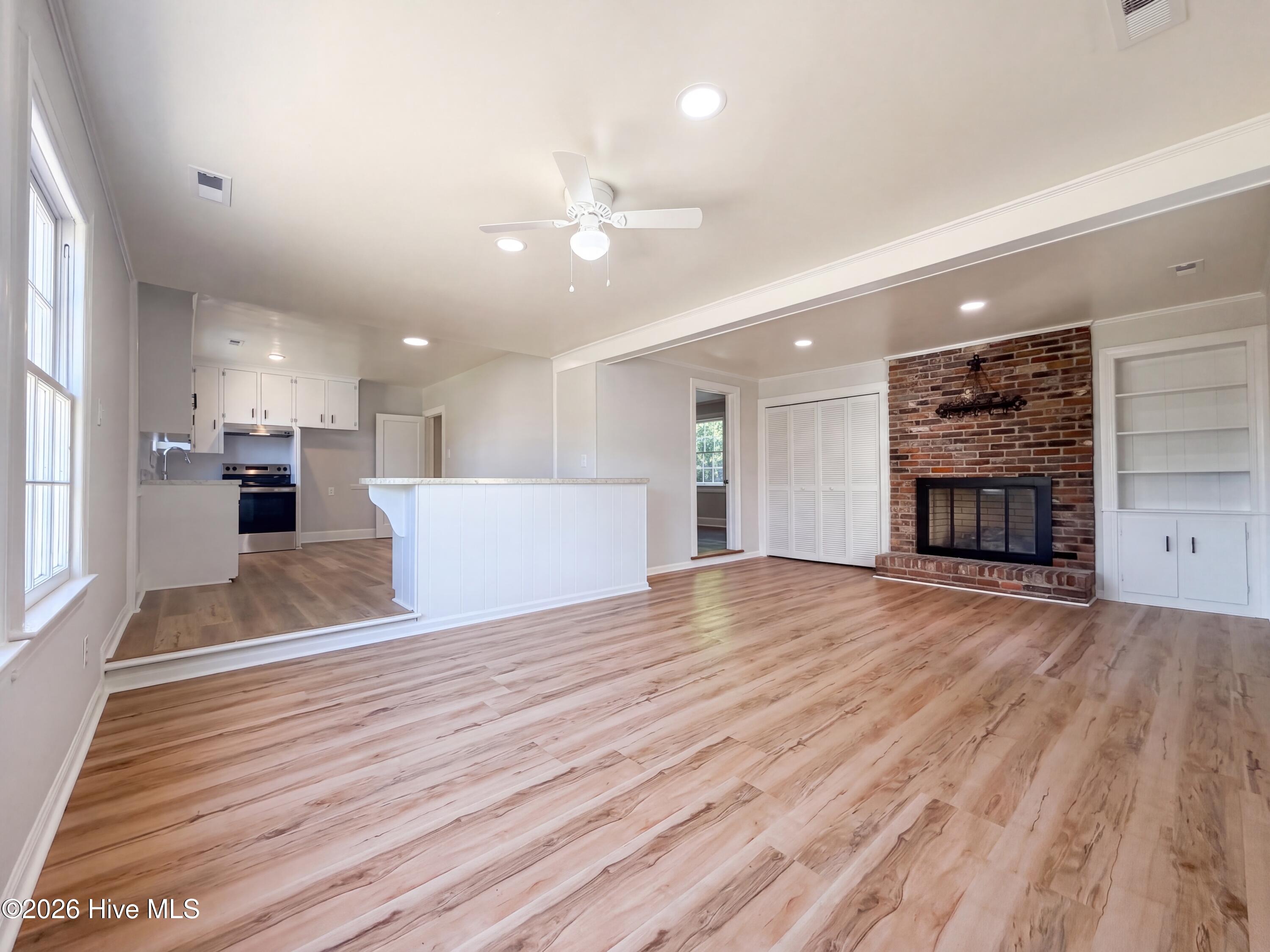 1612 Beech Street Property Photo 3