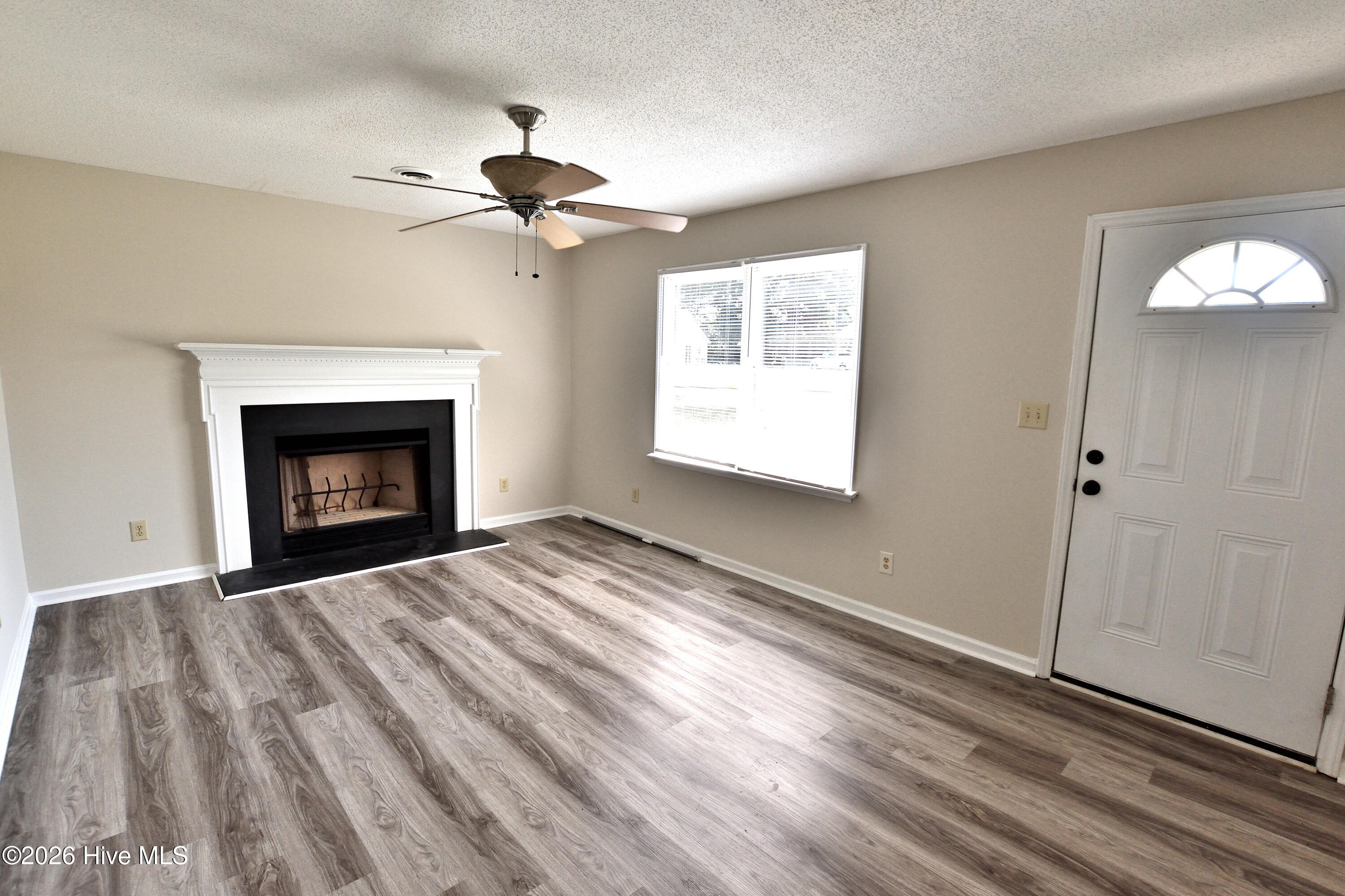 728 Salisbury Drive Property Photo 4