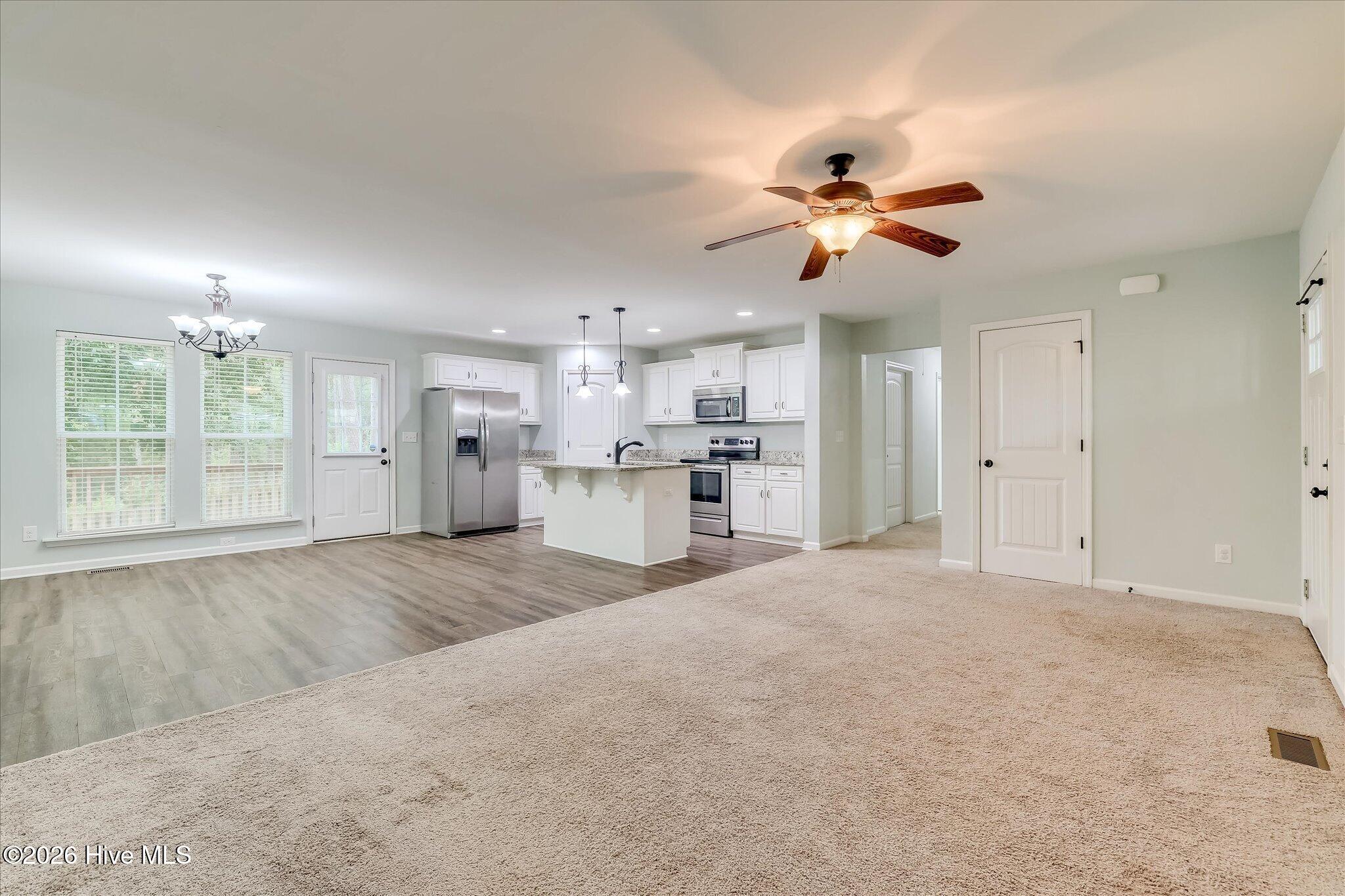 605 Ridgefield Drive Property Photo 4