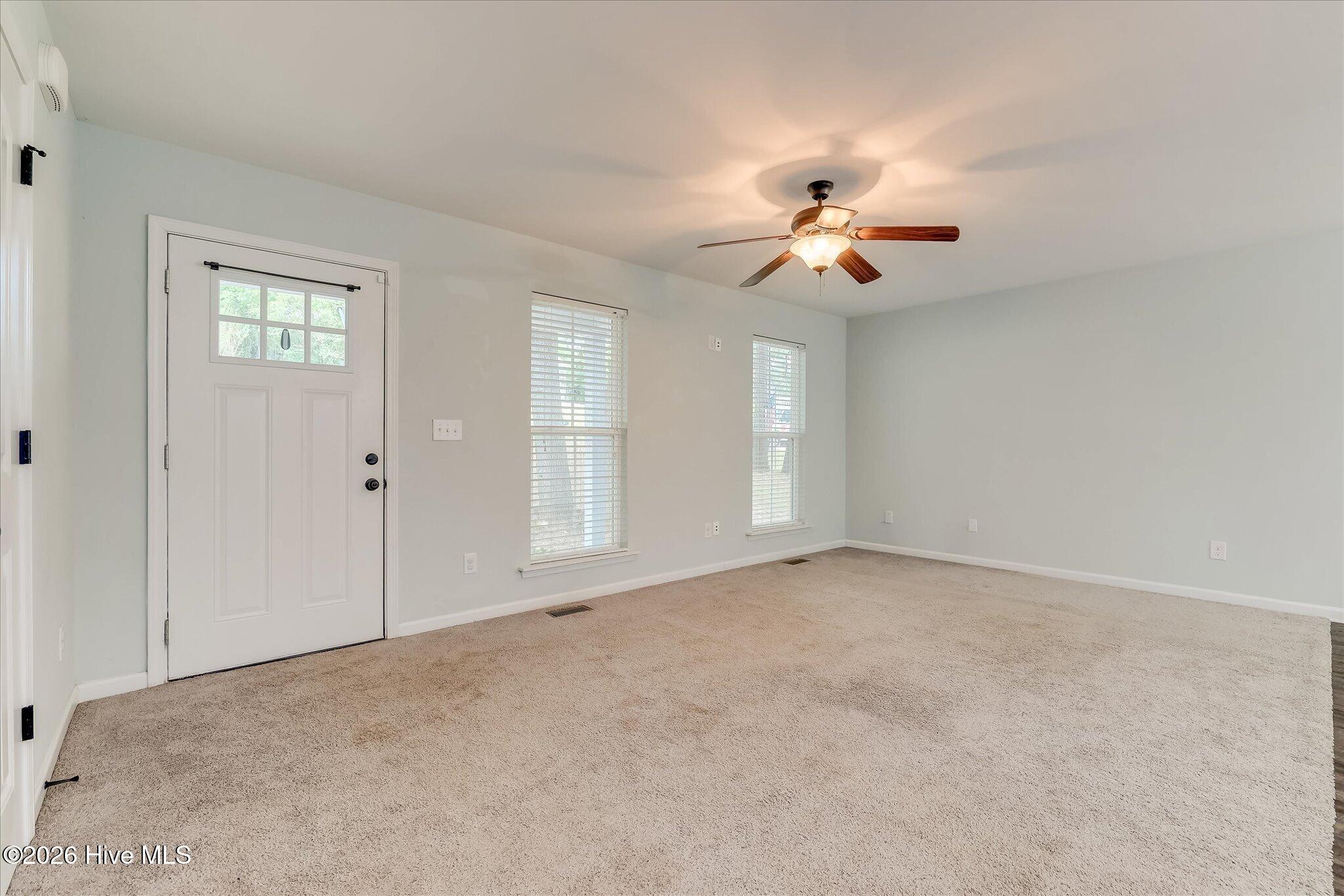605 Ridgefield Drive Property Photo 10