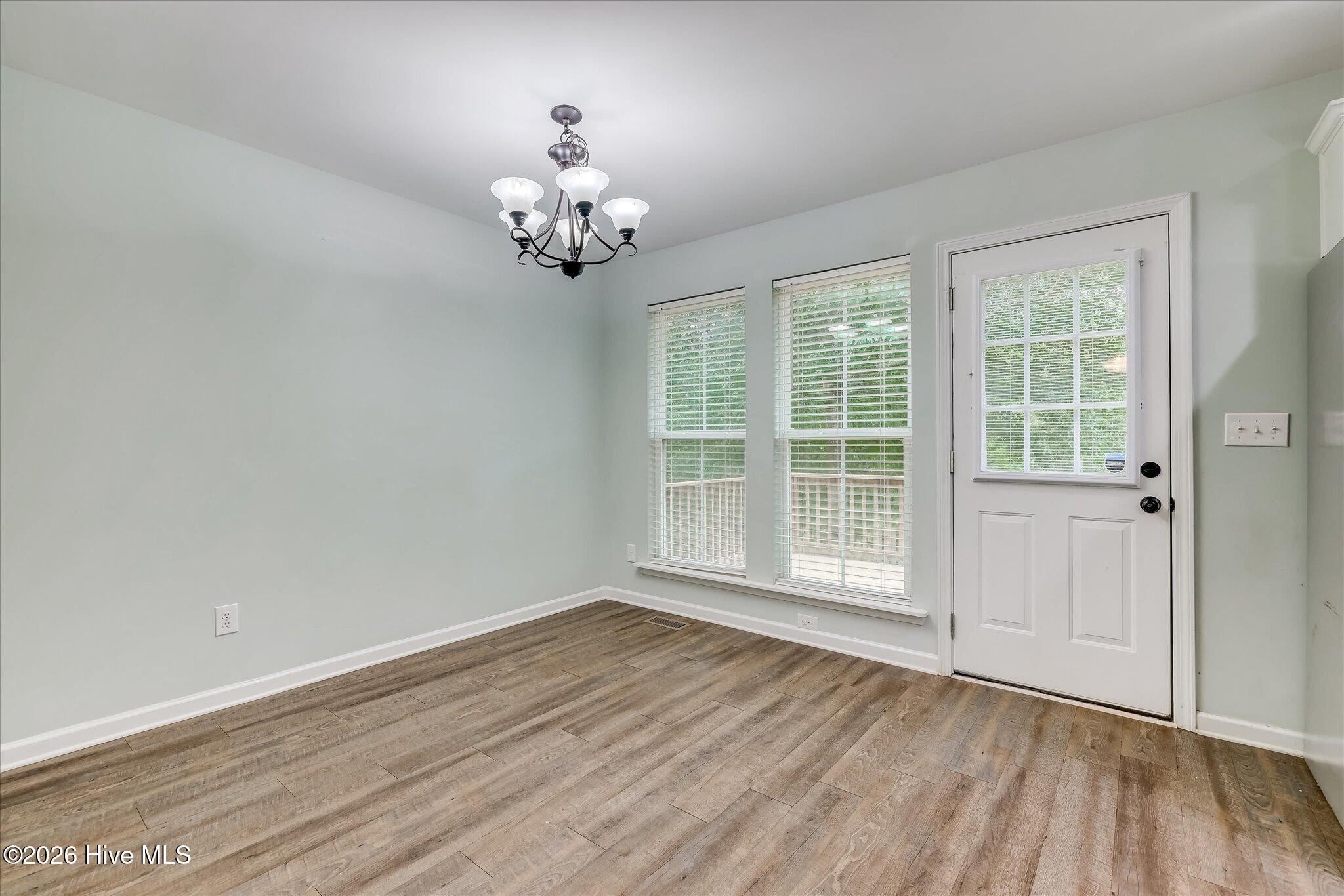 605 Ridgefield Drive Property Photo 12