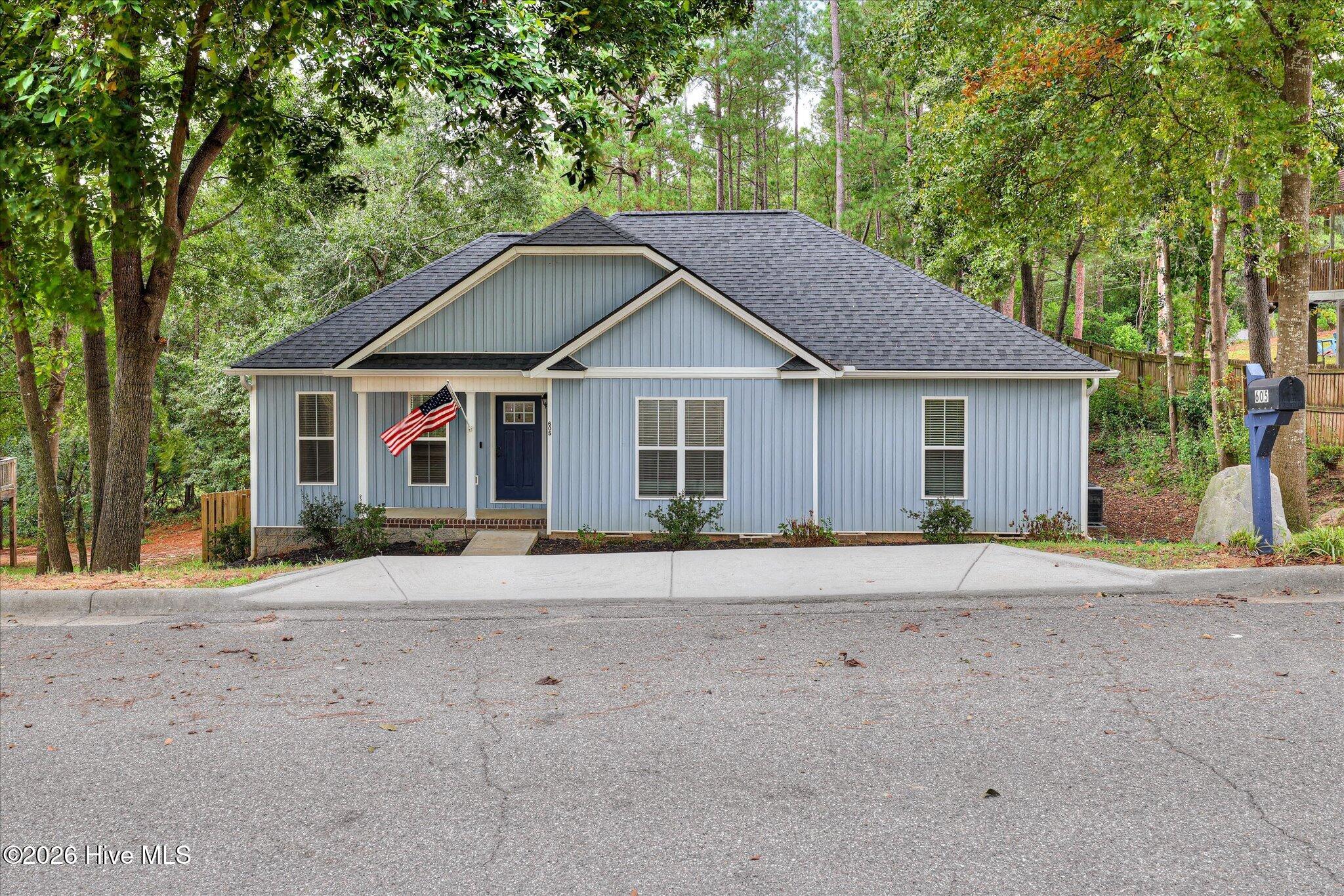 605 Ridgefield Drive Property Photo 35