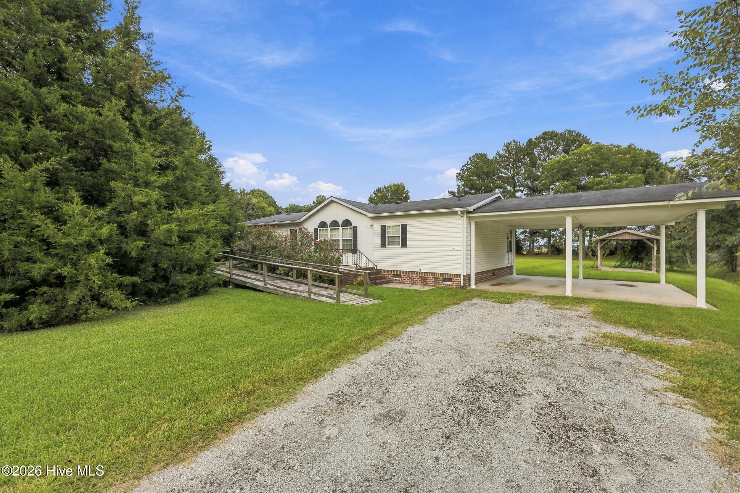 668 Old Hertford Highway Property Photo 1