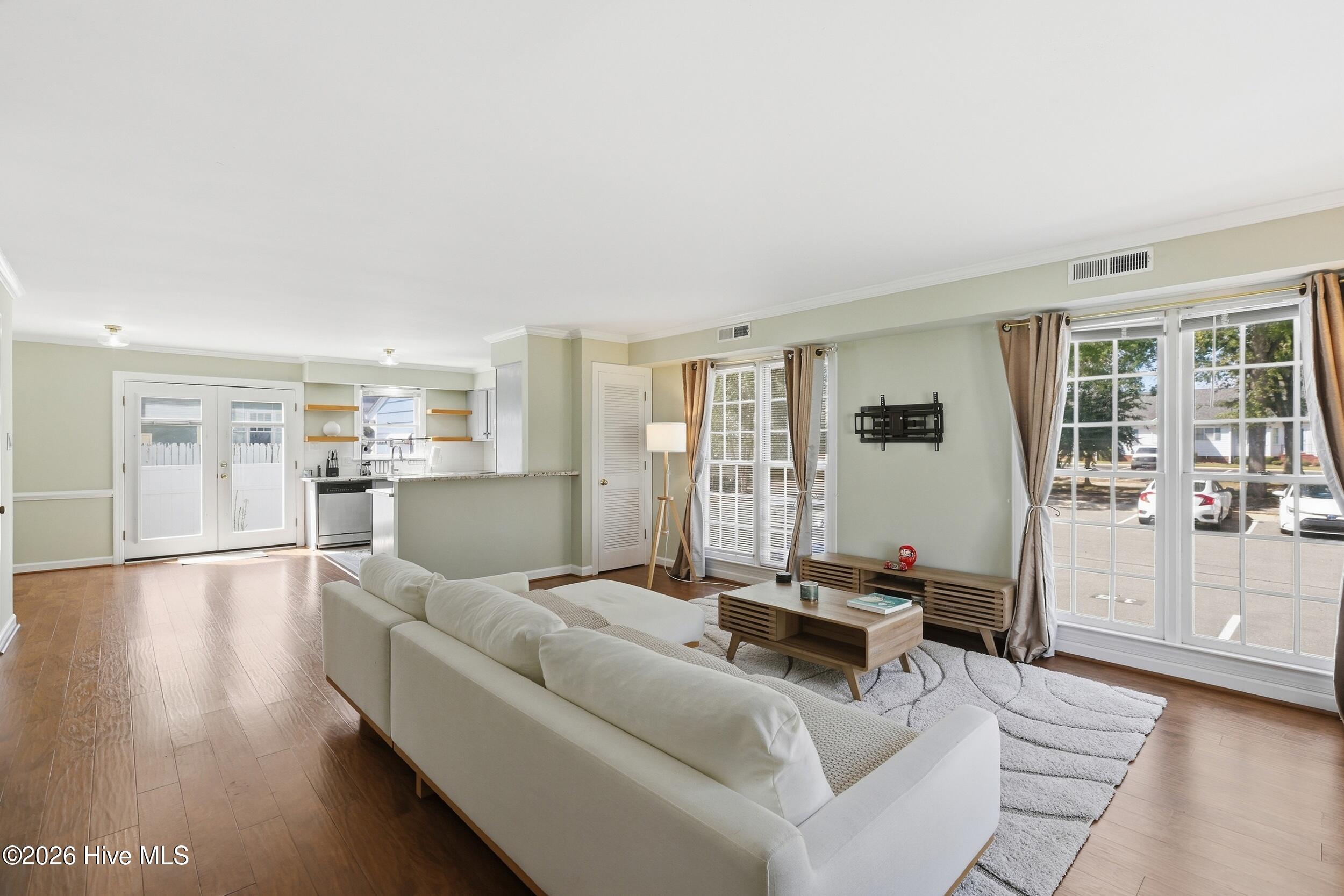 3102 Cashwell Drive Unit 16 Property Photo 3