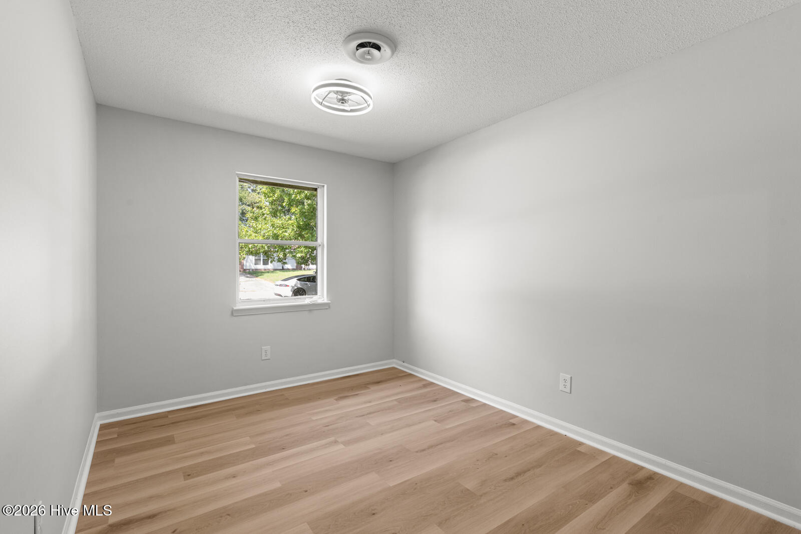 402 Sterling Road Property Photo 15