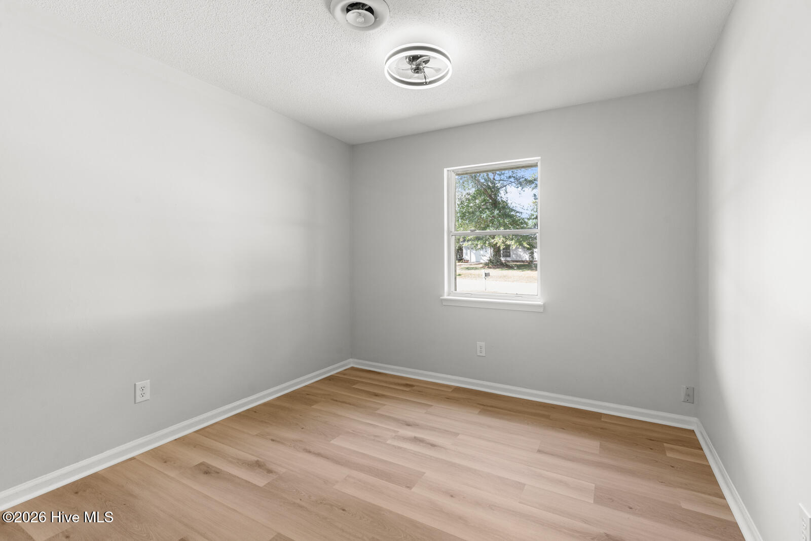 402 Sterling Road Property Photo 17