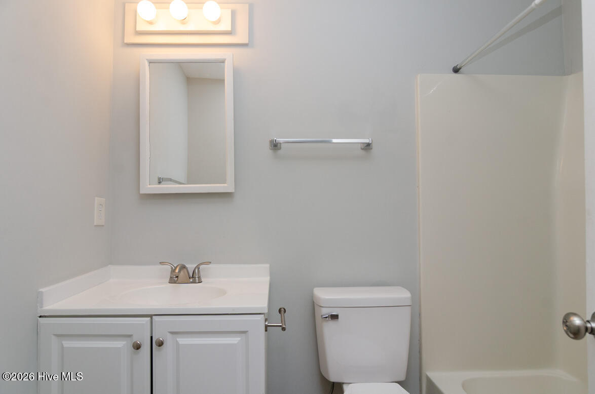 819 Varsity Drive Property Photo 13