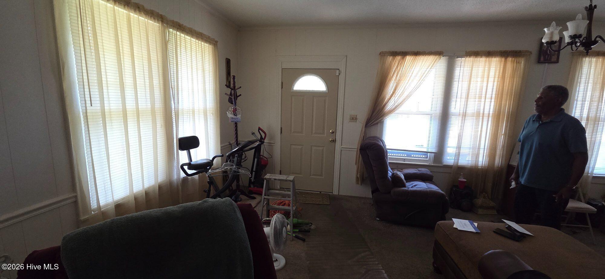 730 Sunset Avenue Property Photo 6