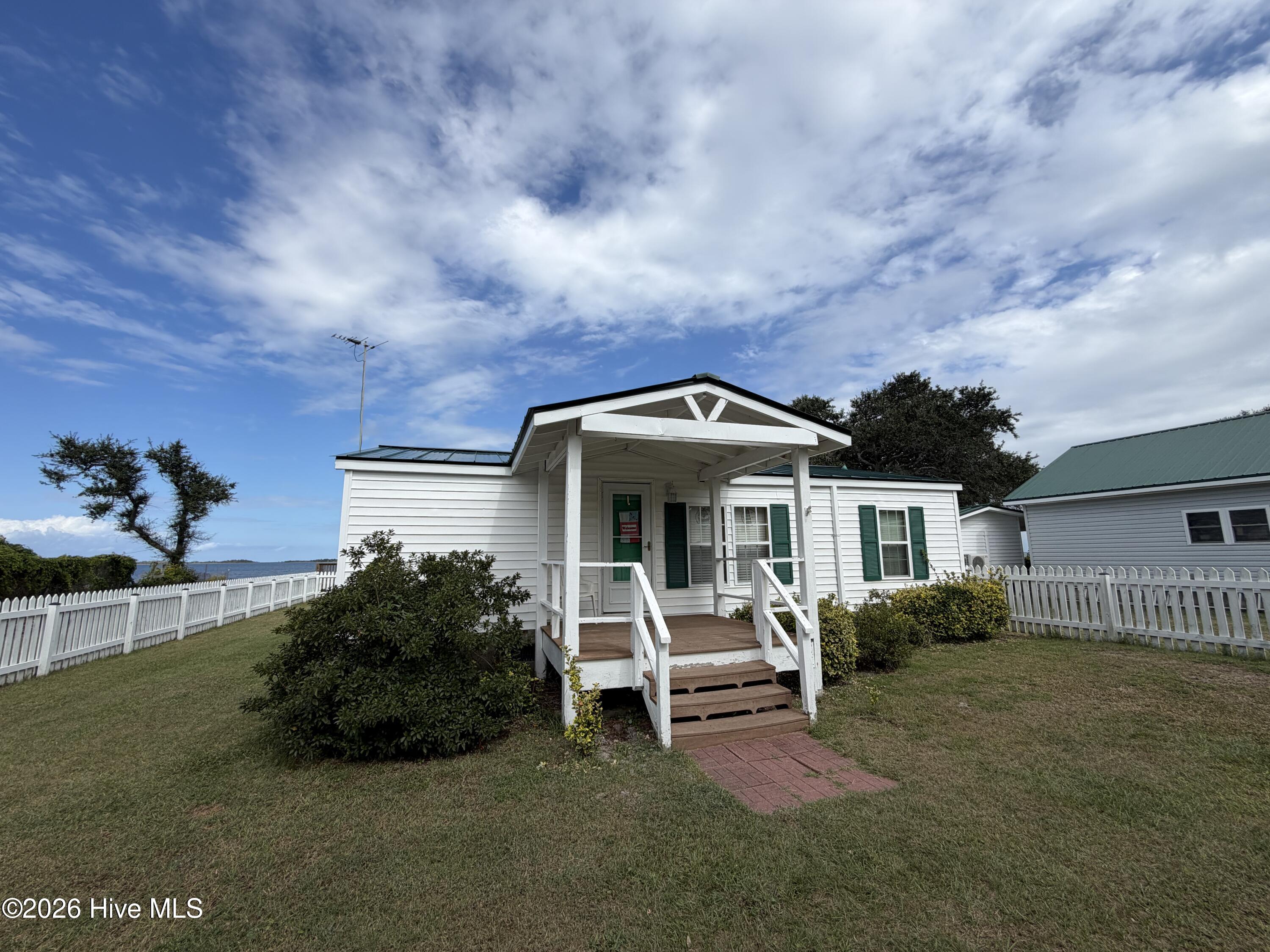 391 Lola Road Property Photo 1