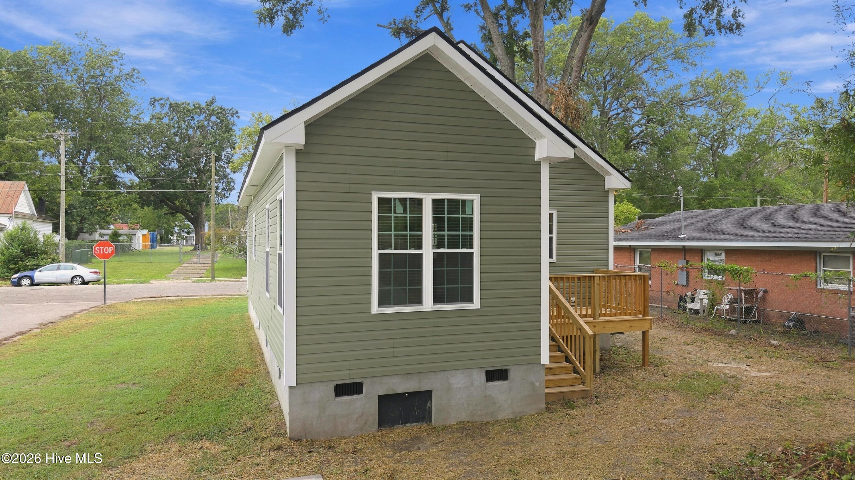 925 Branch Street Property Photo 6