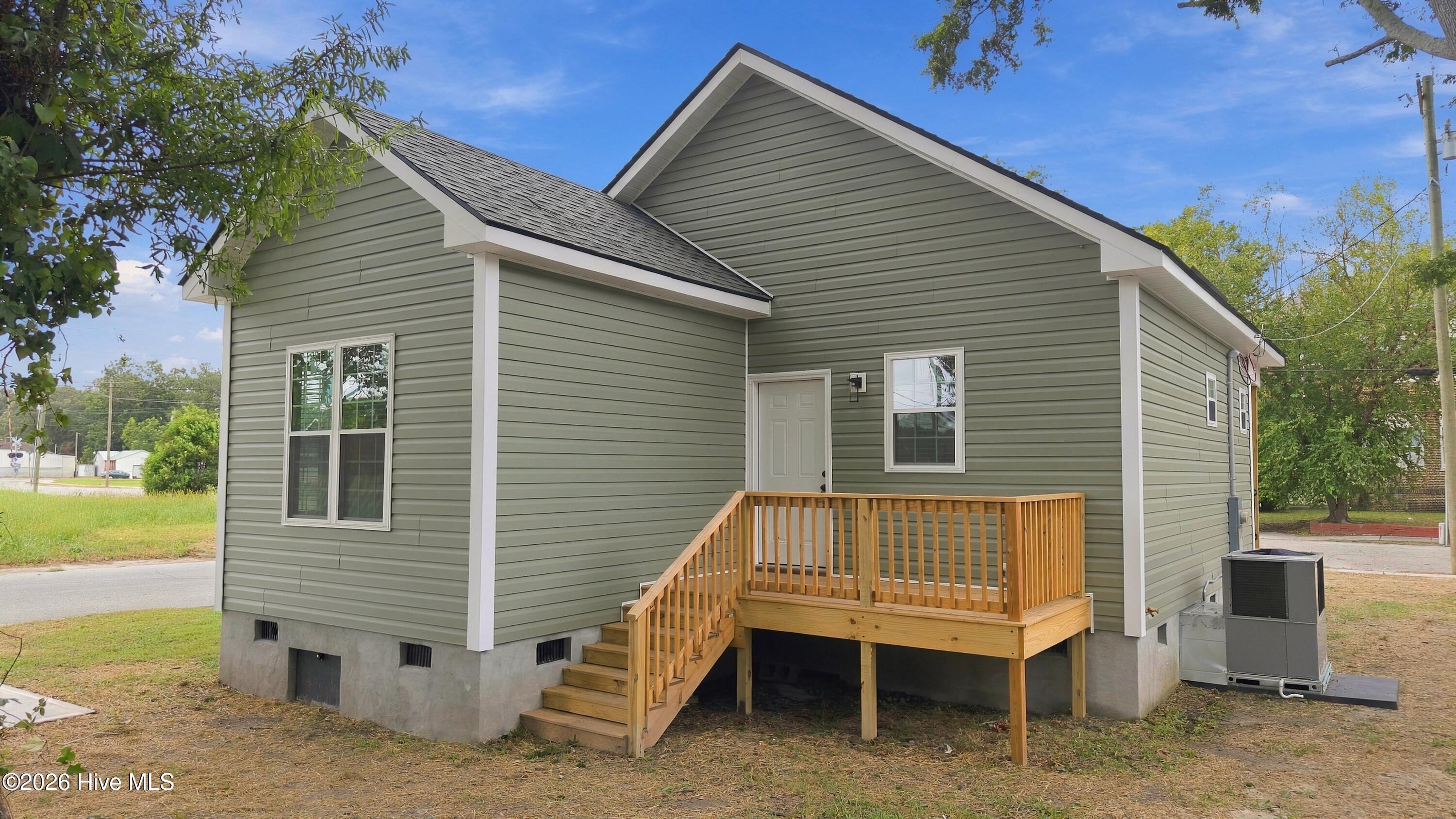 925 Branch Street Property Photo 8